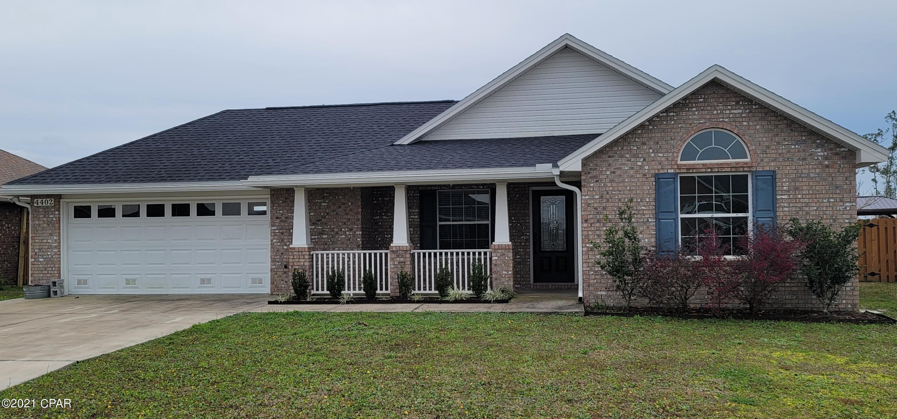 This adorable rental has an open floor plan, split bedrooms and a screened porch overlooking the private backyard. There is an electric fireplace in the living room and an amazing tray ceiling in both the living room and master bedroom. This is a well cared for home in a subdivision that is still growing. Don't miss the opportunity to rent a home in this quiet subdivision. Pets negotiable.

Management company requires you submit an application on their website prior to showing.