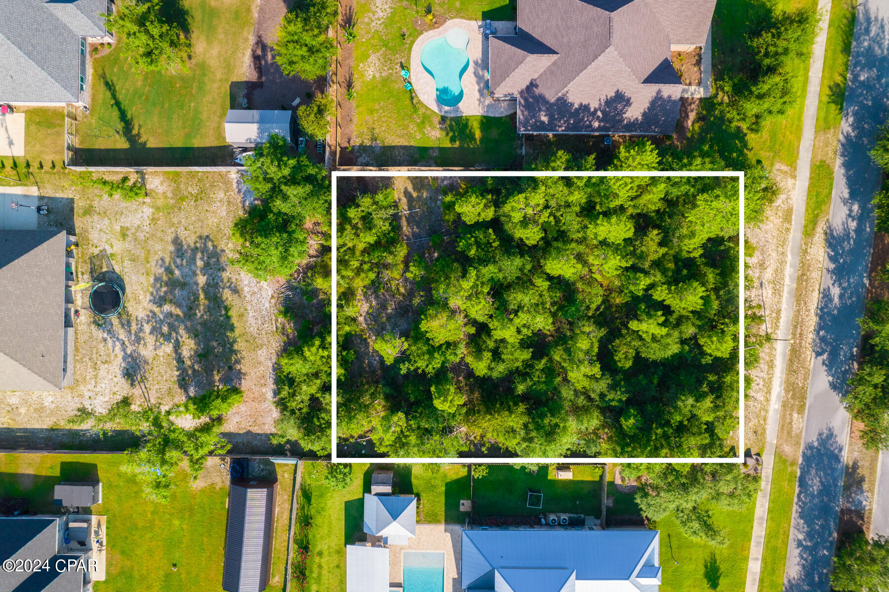 * Lake Merial Residential lot*  In the growing  luxury gated community of Lake Merial located in phase one, this lot sits at almost half an acre on the main Boulevard. With the lots in phase one being bigger this gives you the opportunity for more privacy and spacious living. Owning within this community allows you access to Lake Merial for activities such as freshwater fishing, kayaking and boating. This community is also golf cart friendly. 
Don't miss out on this rare opportunity! Call your favorite realtor today for a viewing!