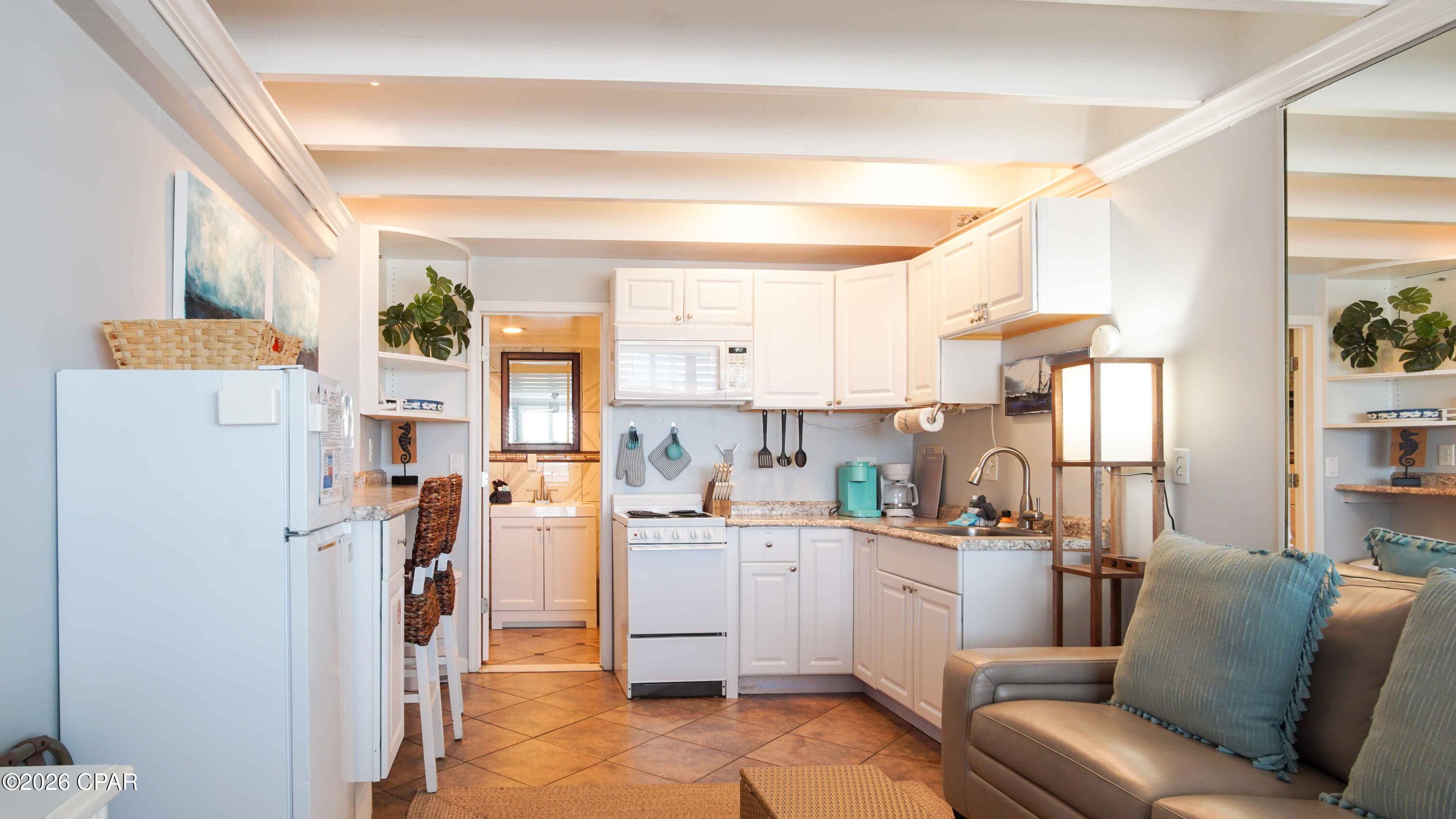 Fontainebleau Terrace - Residential