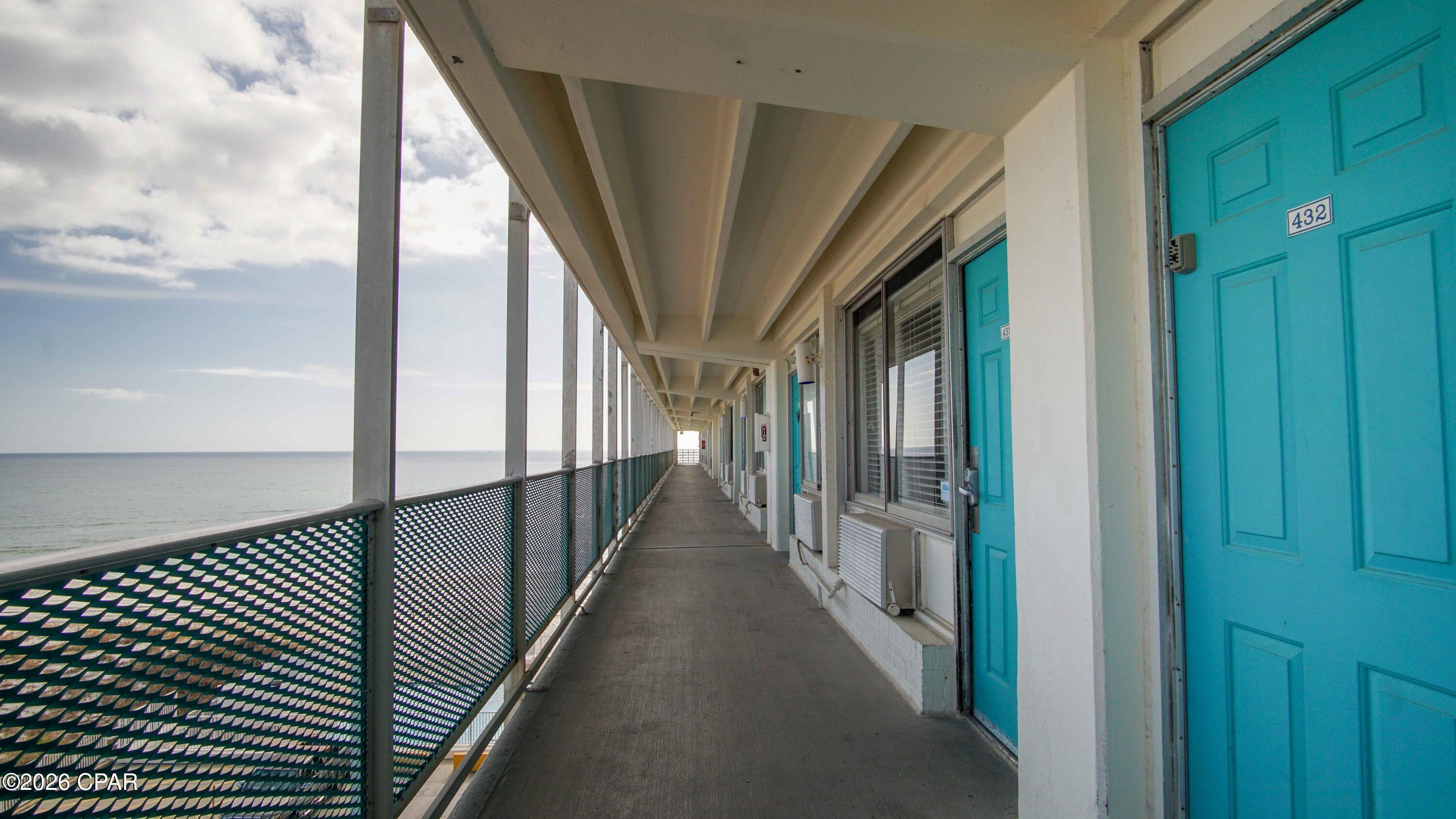 Fontainebleau Terrace - Residential
