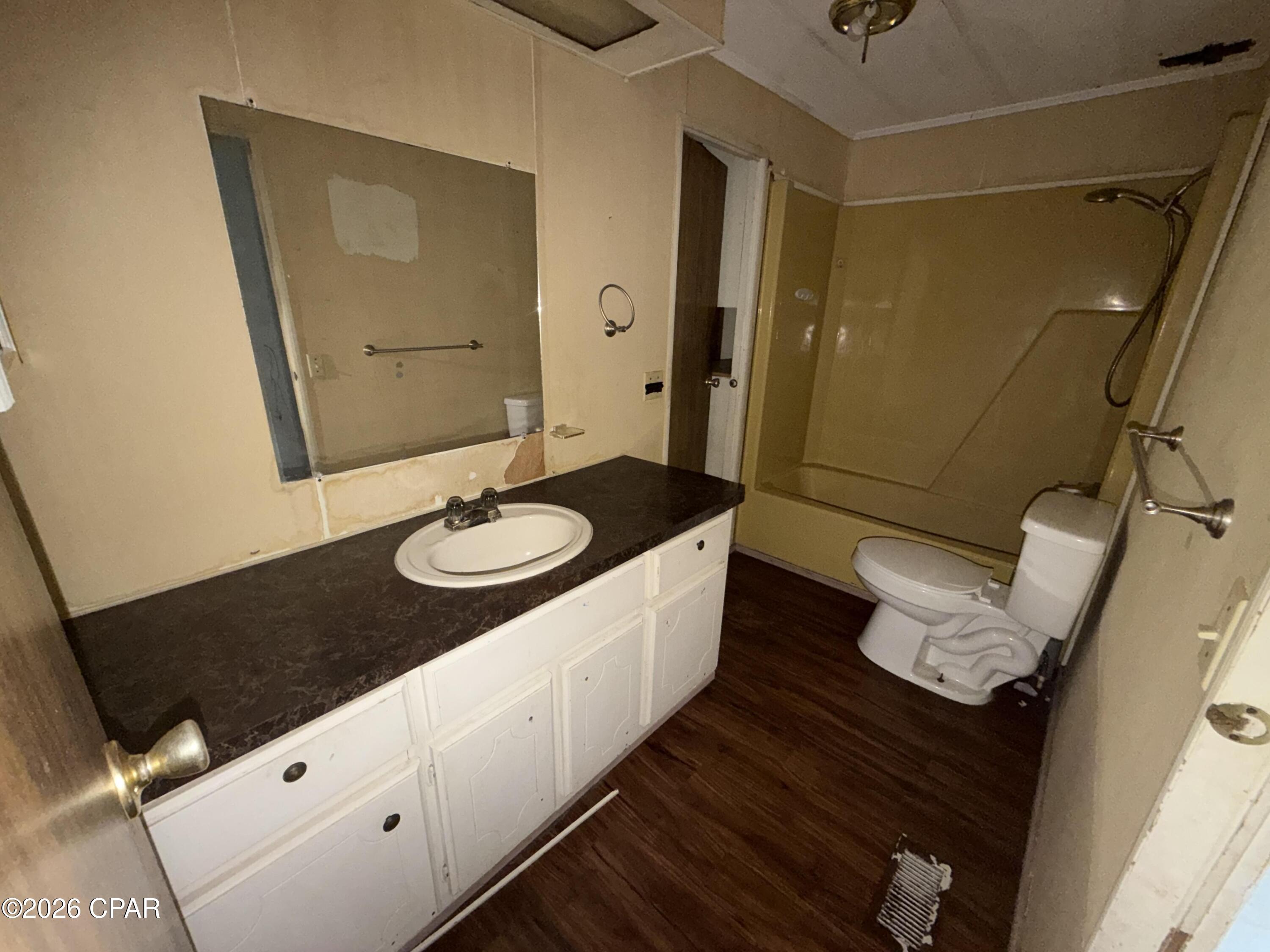 [No Recorded Subdiv] - Residential