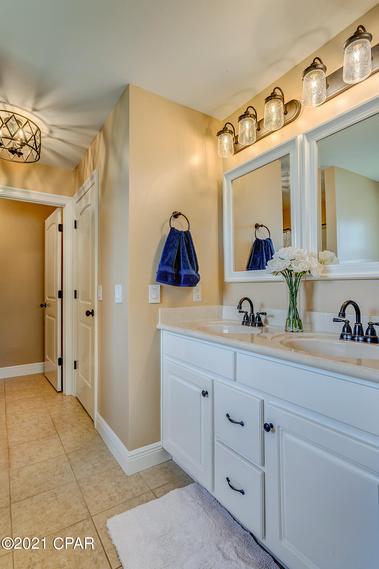 College Oaks - Residential