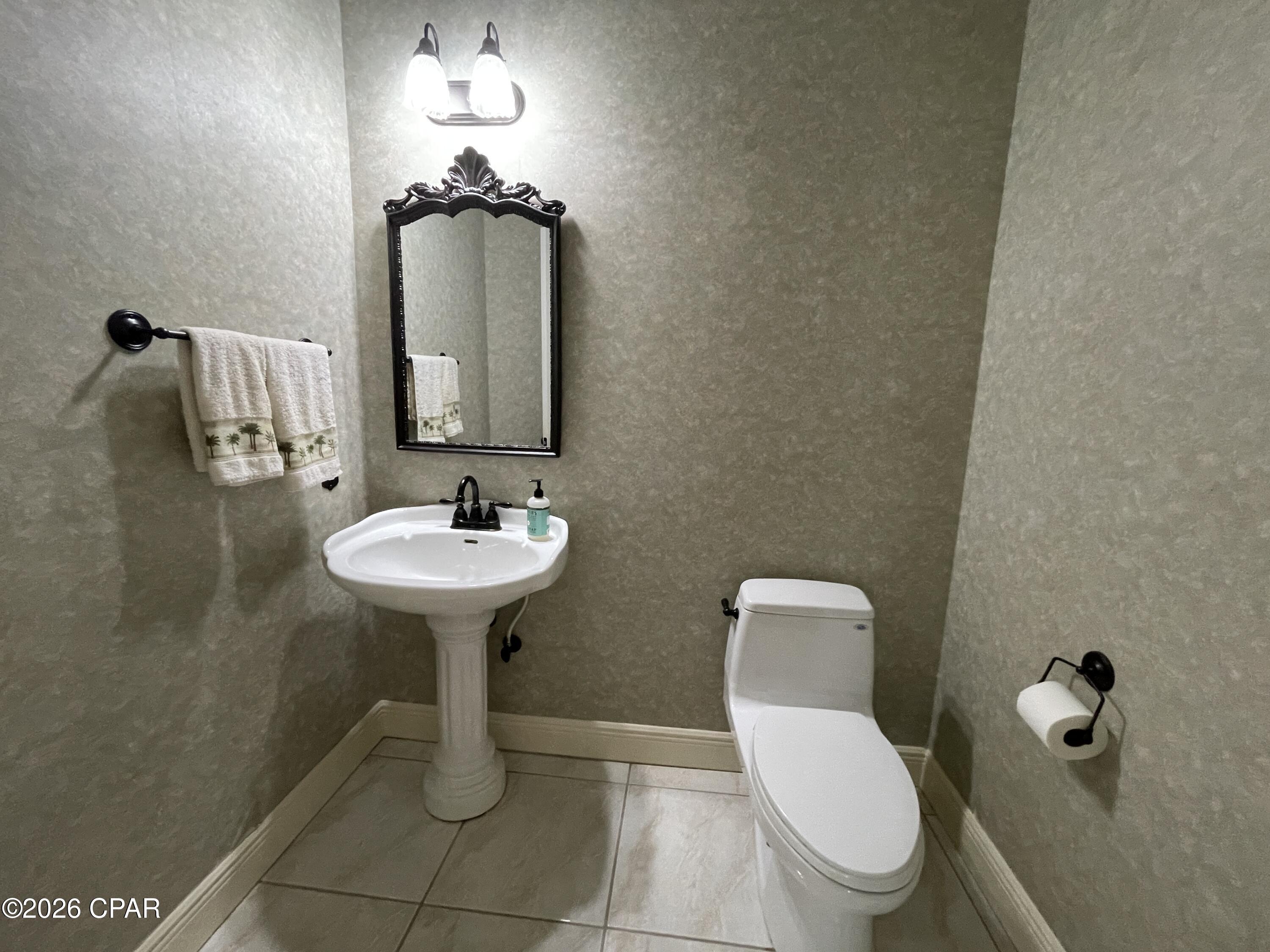 Palm Bay Unit 4 - Residential Lease