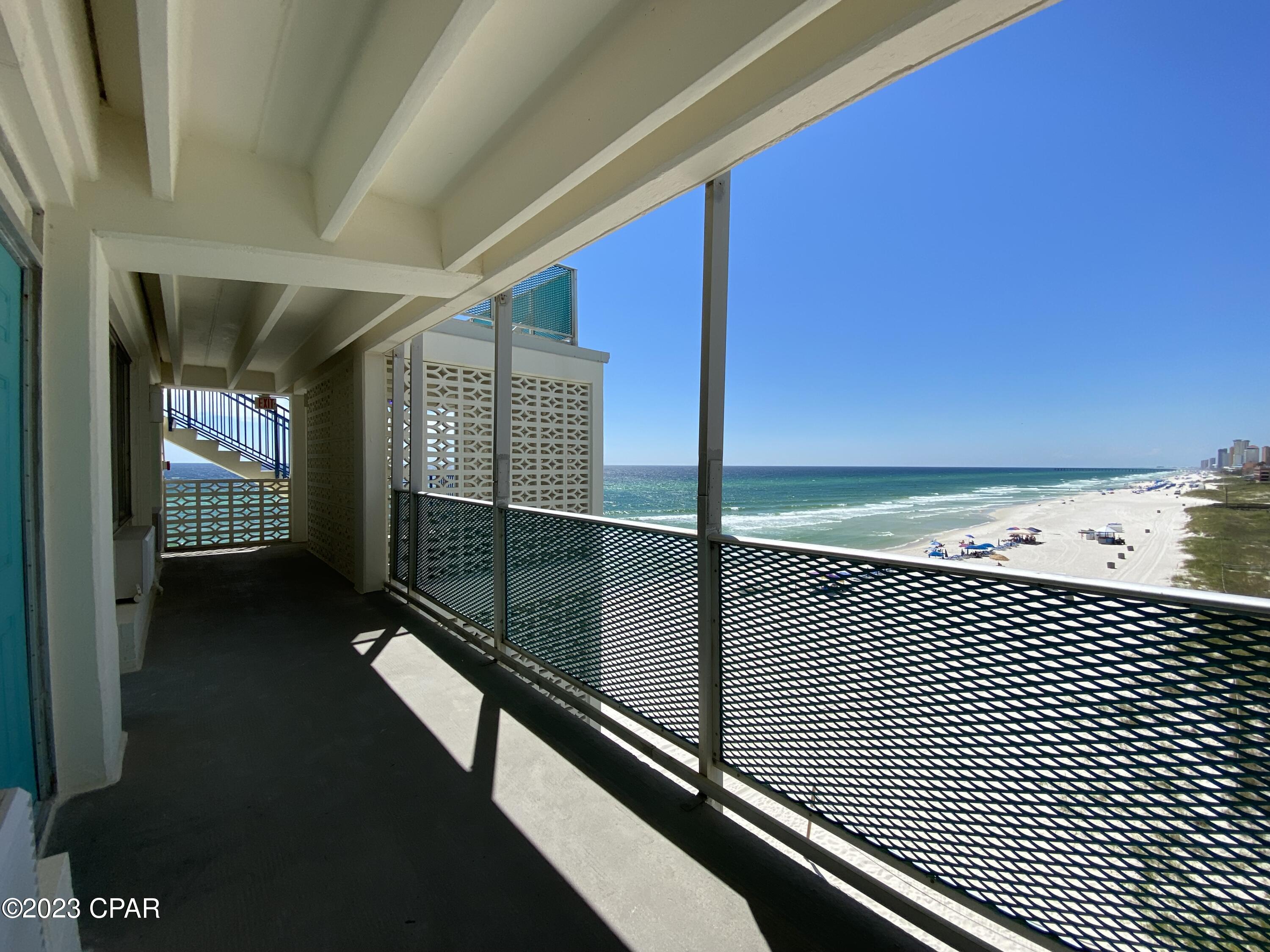 Fontainebleau Terrace - Residential