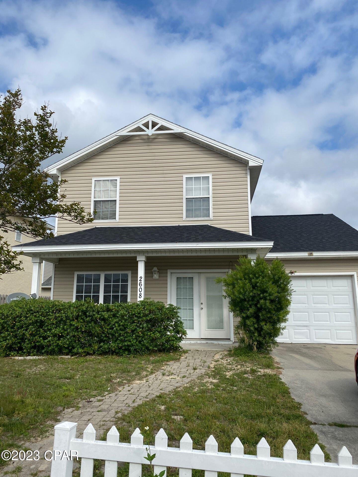 Beautiful 3 bedroom 2 bath two story home with a one car garage. Home offers washer and dryer hook ups, stainless steel appliances with lots of storage.

*$100 pet fee per pet, each month as additional rent. Pets are limited to 1-large dog or 2-small dogs 25lbs or less*