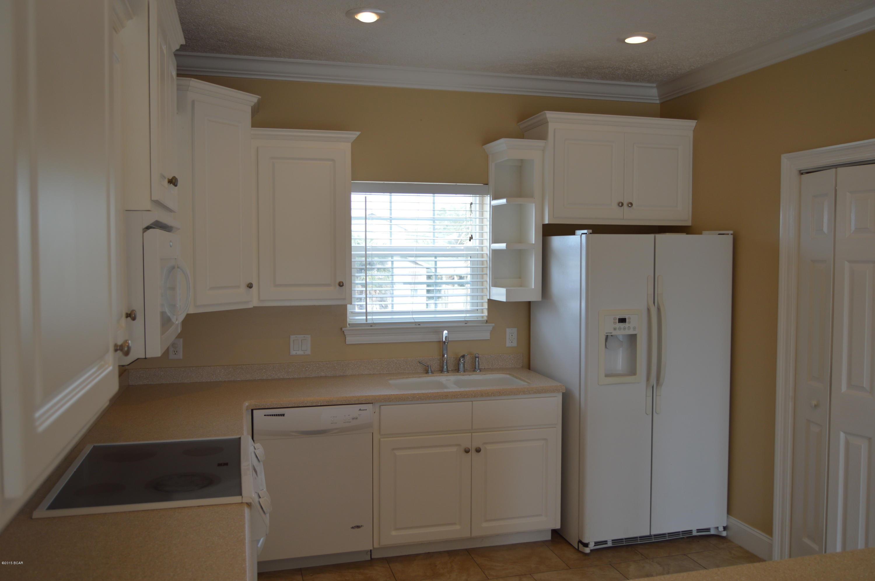 Laguna Beach Estates 9th Add - Residential