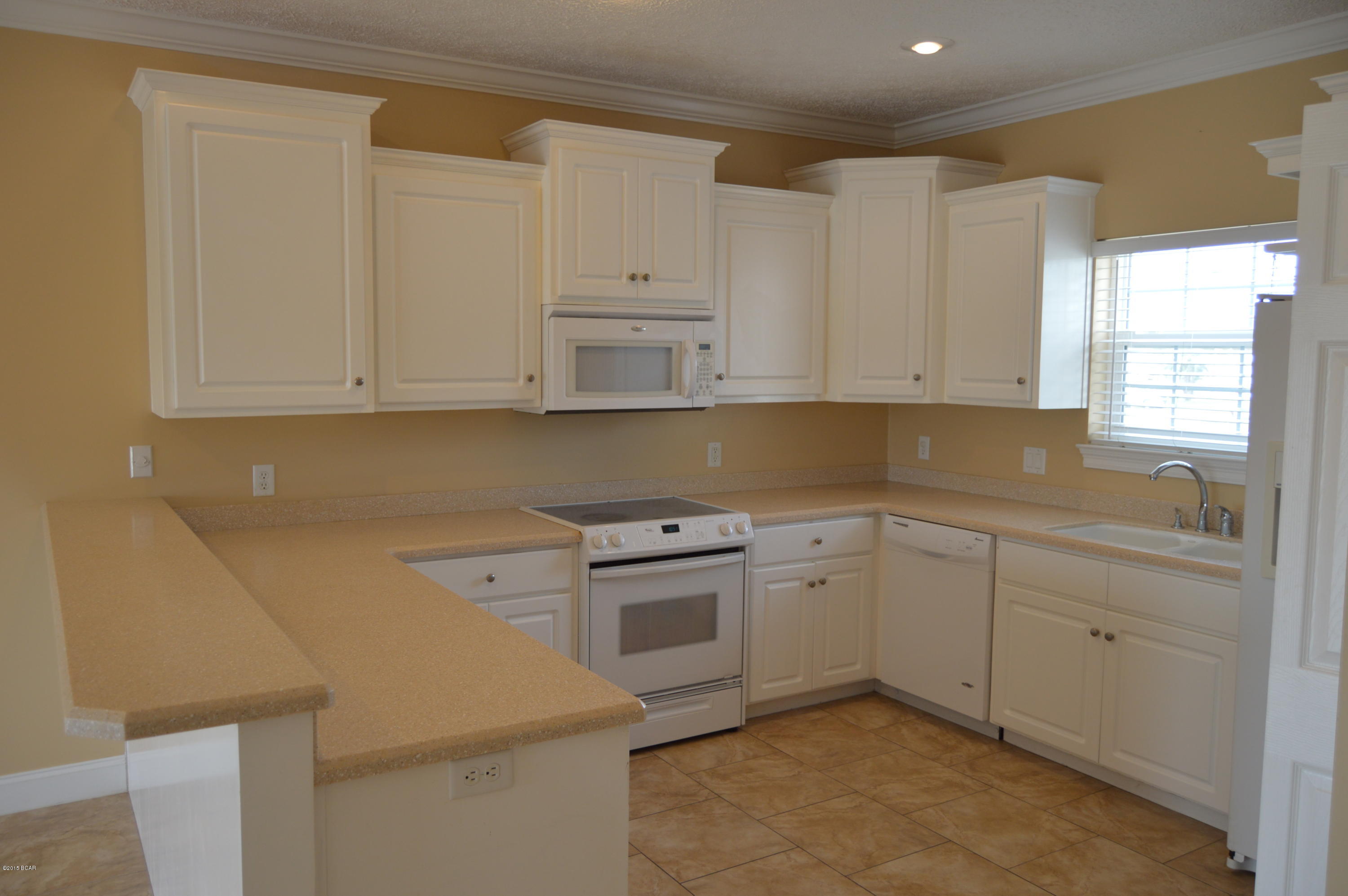 Laguna Beach Estates 9th Add - Residential