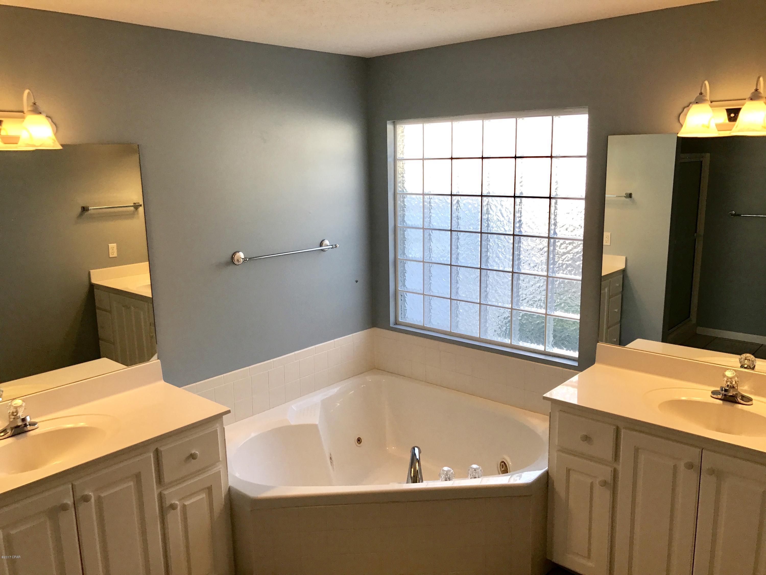 Hidden Pines Phase I - Residential Lease