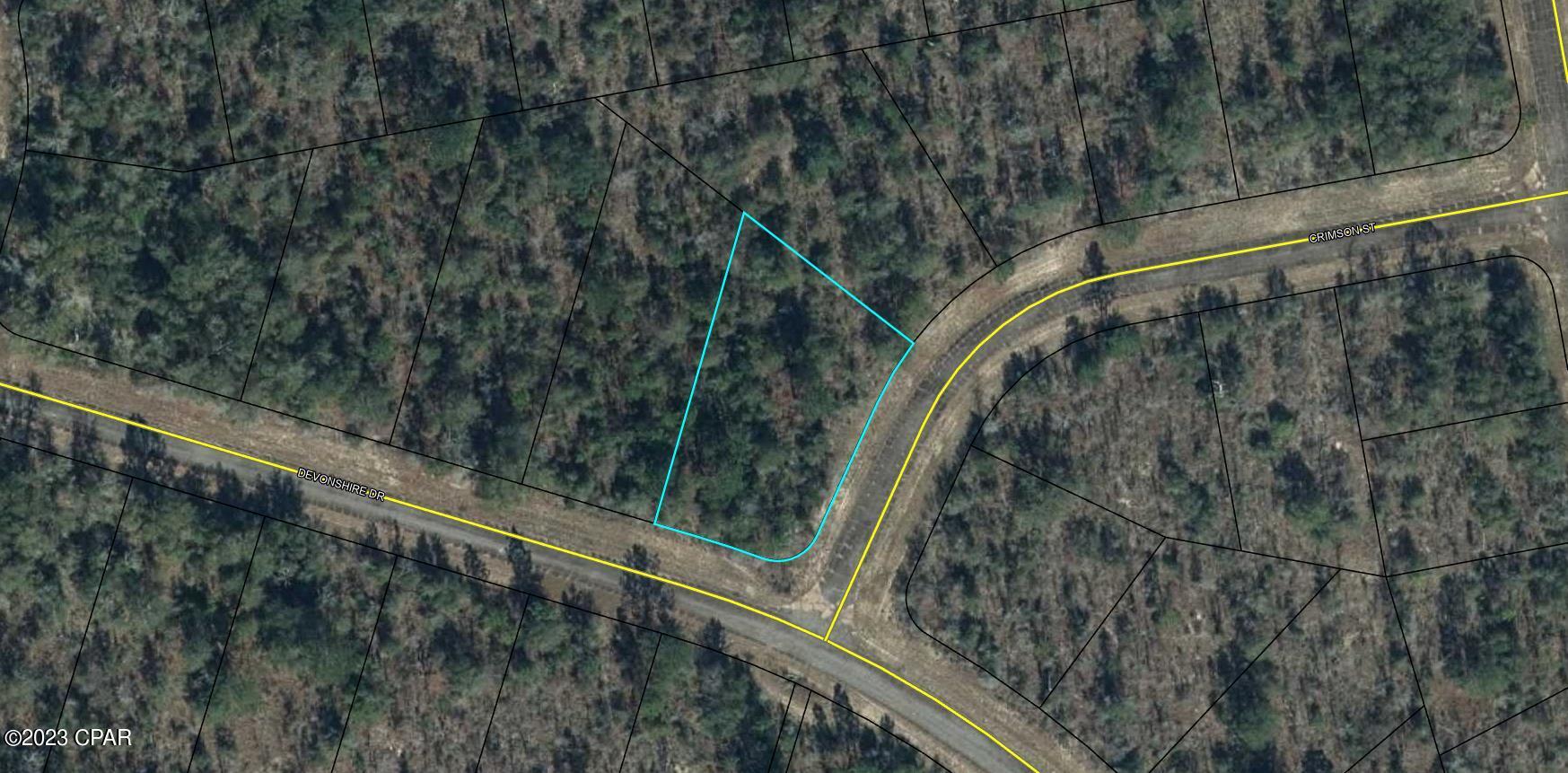 Great corner building lot in Sunny Hills. The hills are alive again with the sounds of hammers! Deltona Corp and another major builder are building in this community. There are also another couple of builders active in the development. Sunny Hills is located approximately 25 miles north of Panama City and 18 miles south of Chipley. This vibrant community features a popular and affordable 18 hole public golf course, many fine fishing lakes, and of course Boat Lake with its white sandy beach swimming area. Build your new home here or just invest in the future of the Florida Panhandle. Buyer to pay title insurance, closing fee, and doc stamps on the deed.