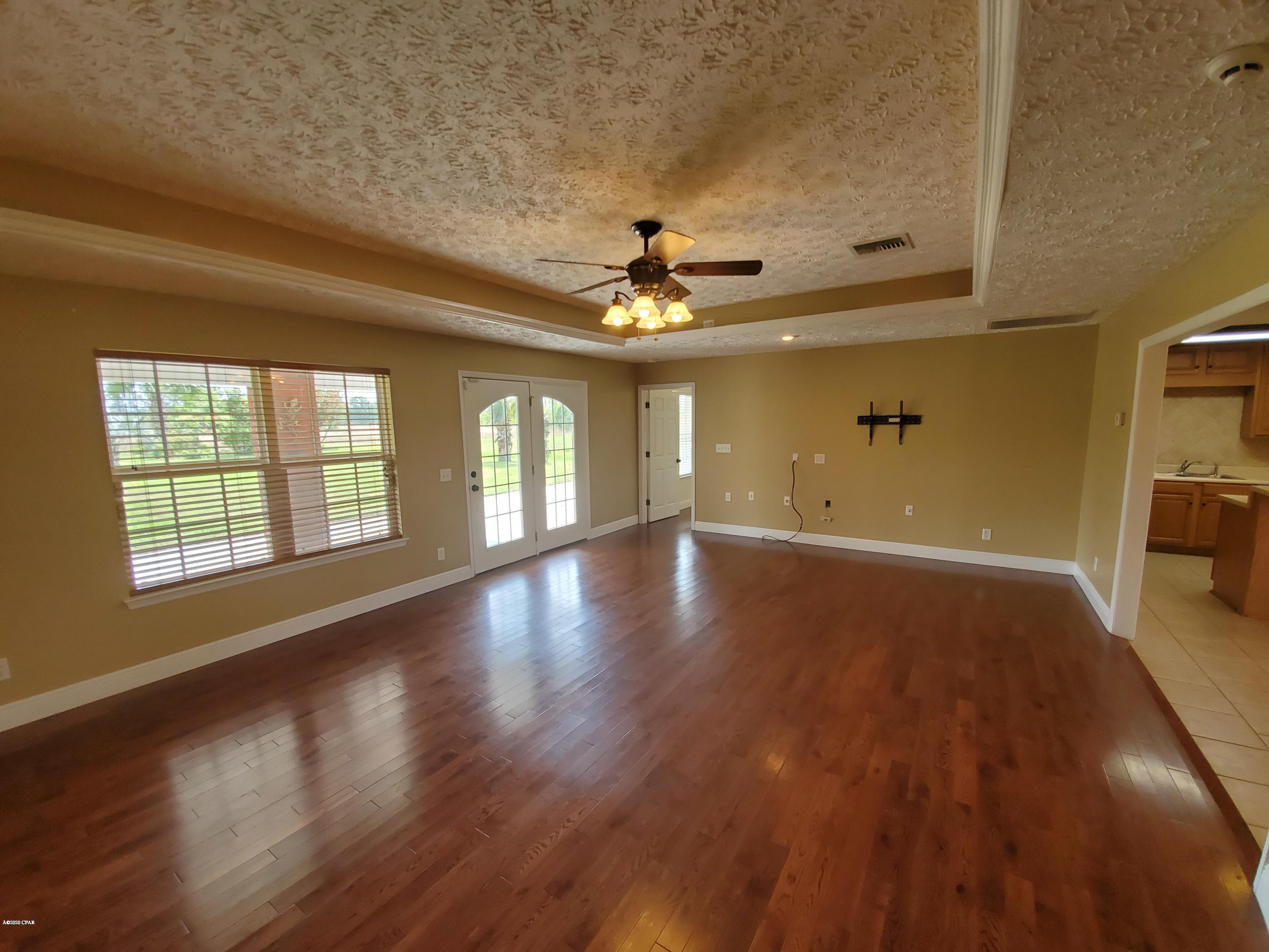 [No Recorded Subdiv] - Residential Lease