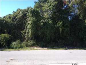 Large building lot just east of Hwy 79. 10 minutes to Beautiful Panama City Beach and Pier Park. Great location! Possible OWNER FINANCING available!