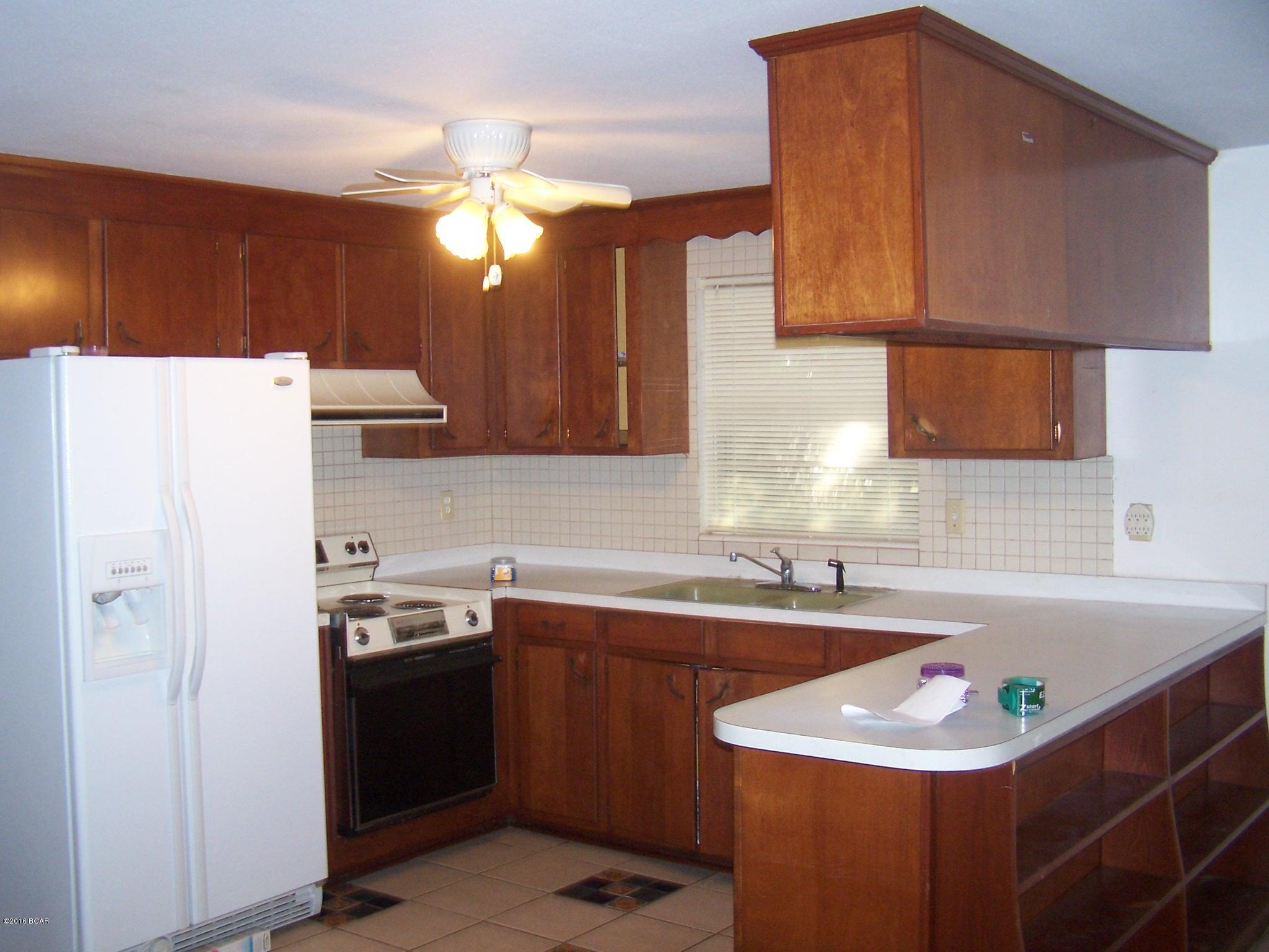 Diamond Head-Lakeside - Residential