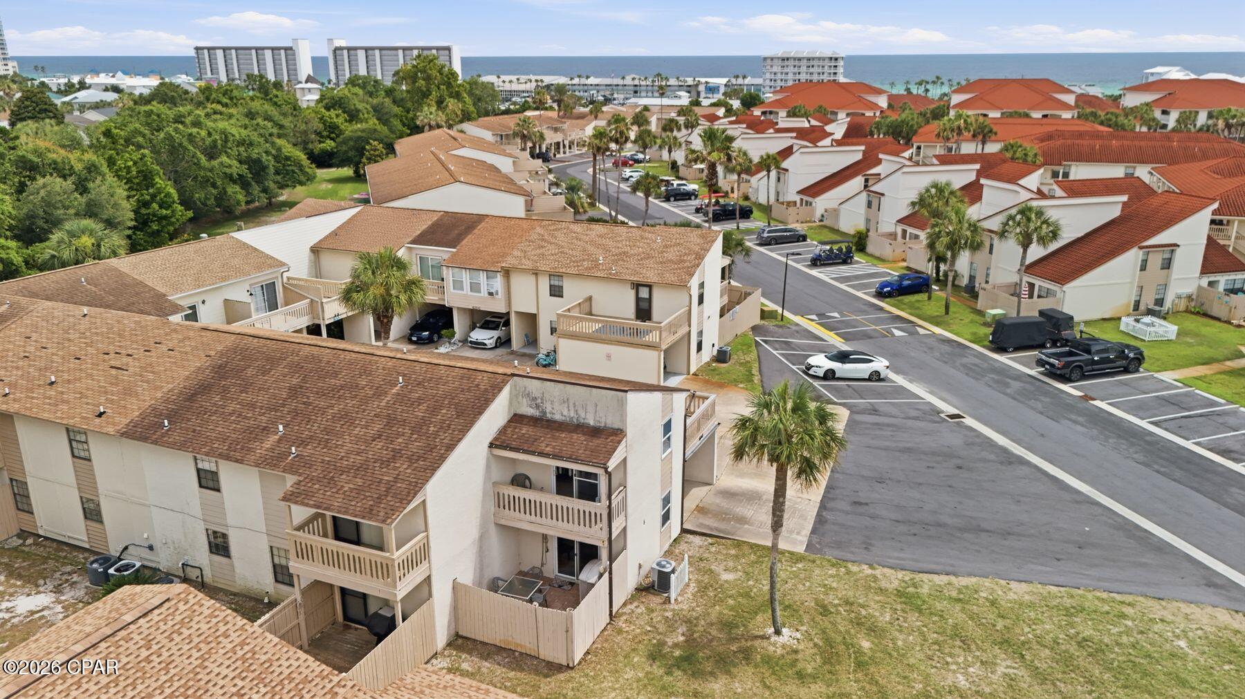 Horizon South Townhouses - Residential