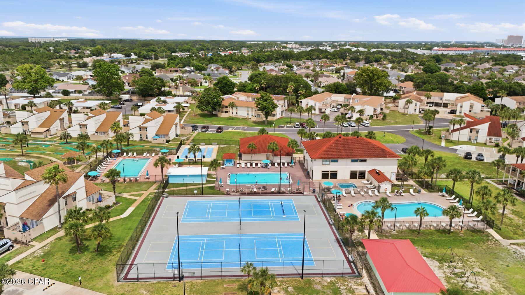 Horizon South Townhouses - Residential