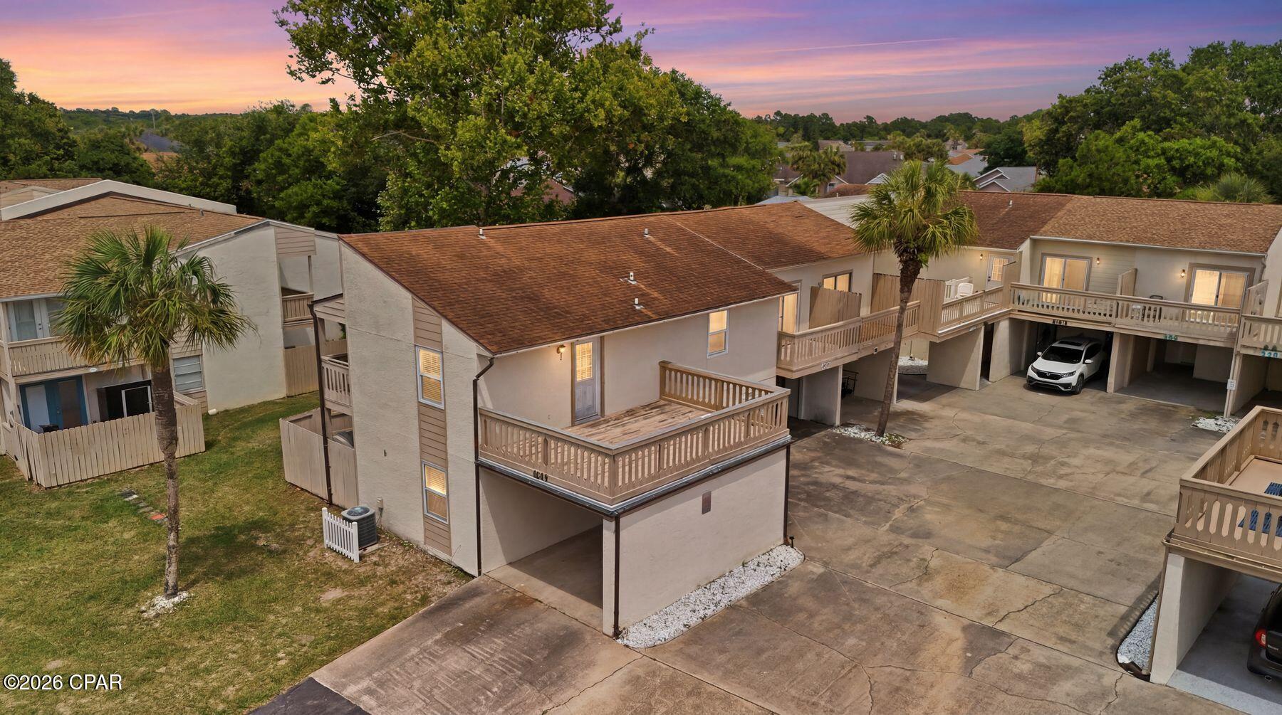 Horizon South Townhouses - Residential