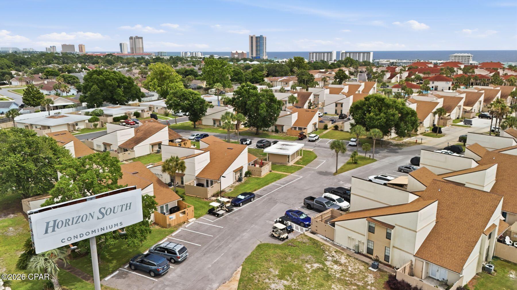 Horizon South Townhouses - Residential