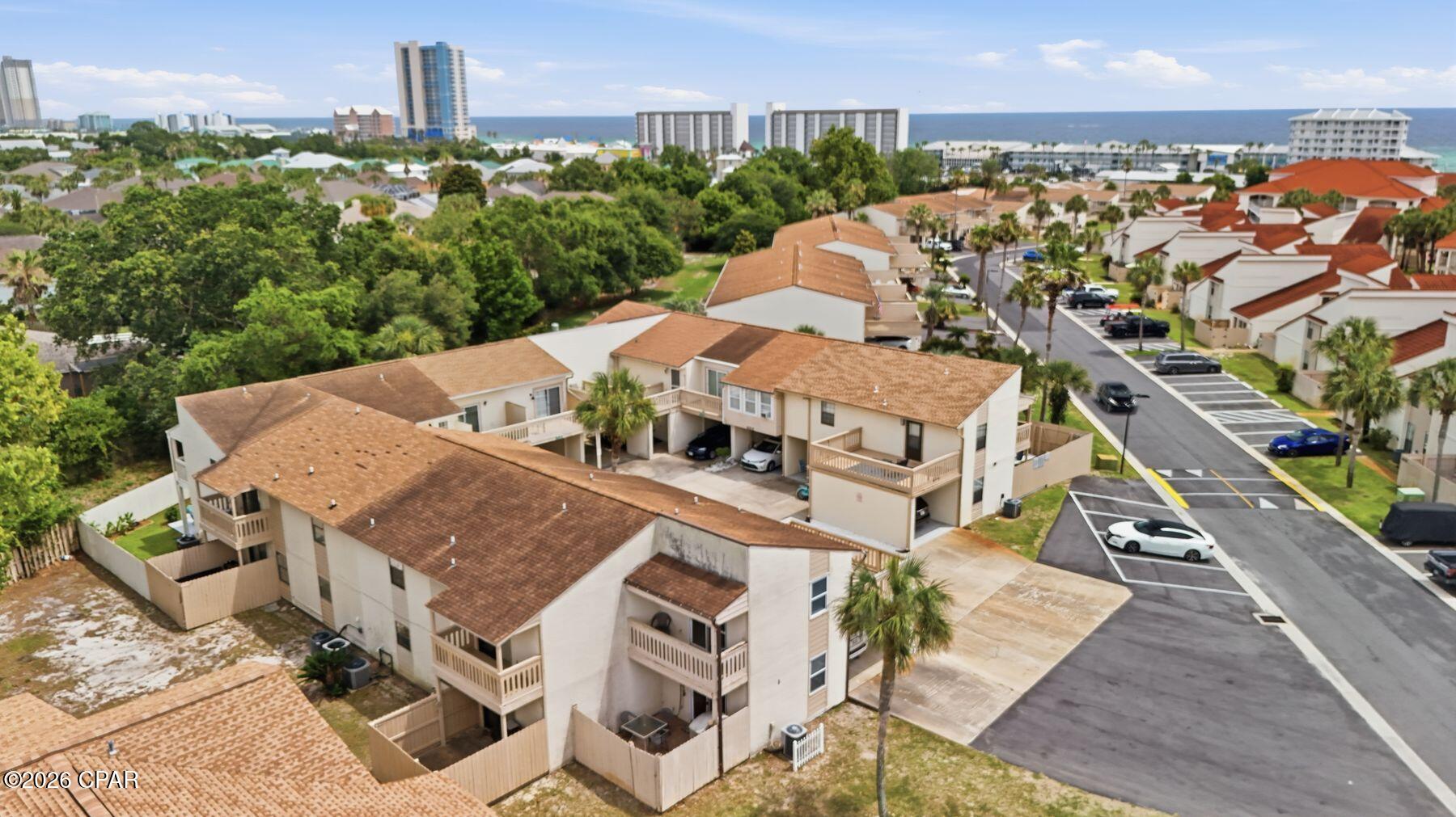Horizon South Townhouses - Residential