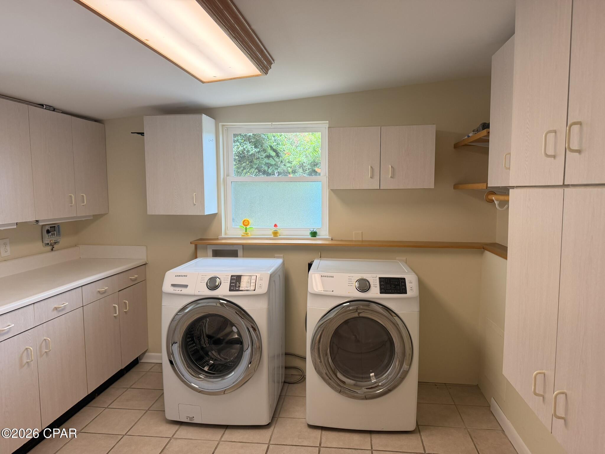 Woodlawn Unit 1 - Residential Lease