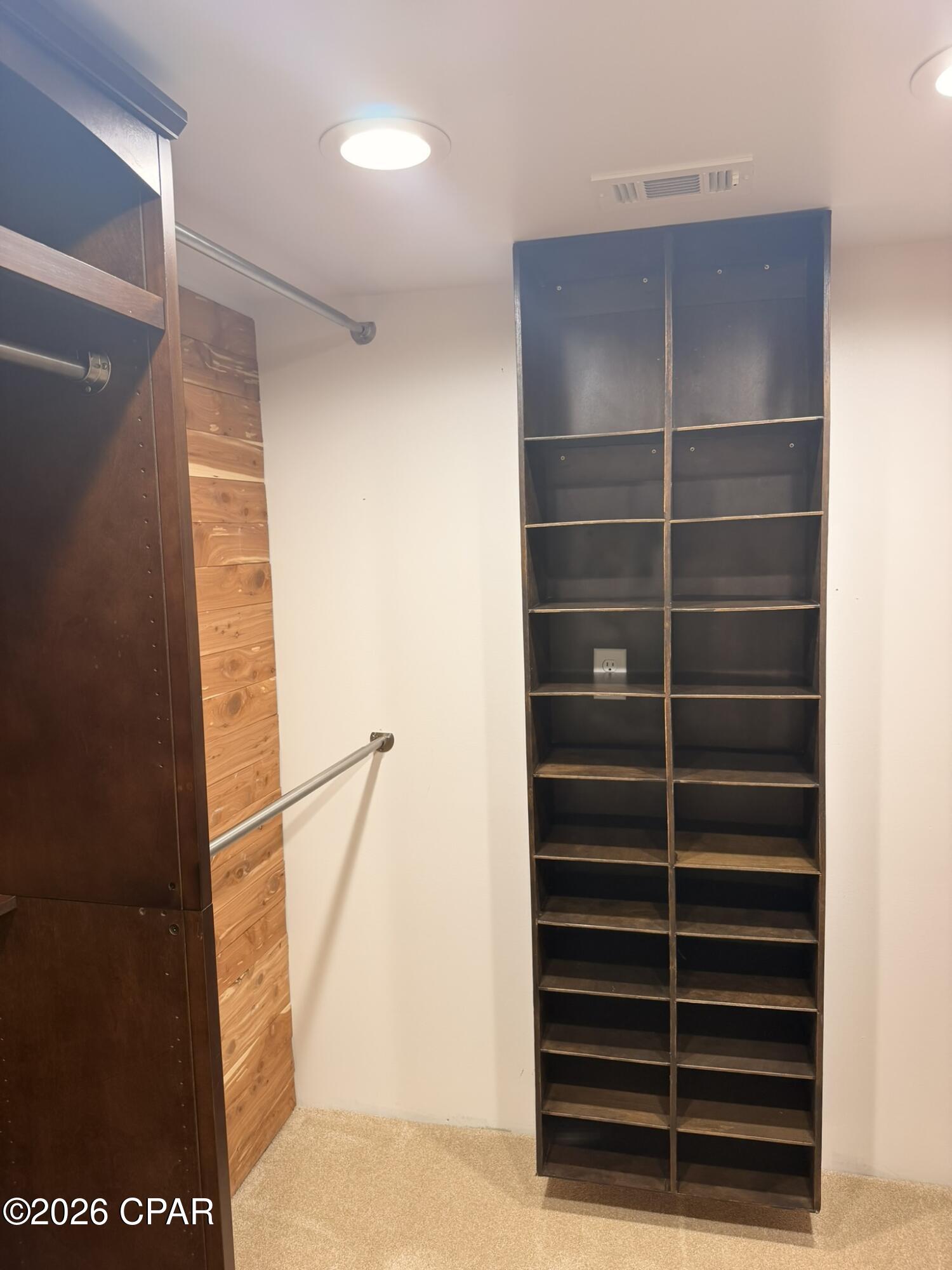 Woodlawn Unit 1 - Residential Lease