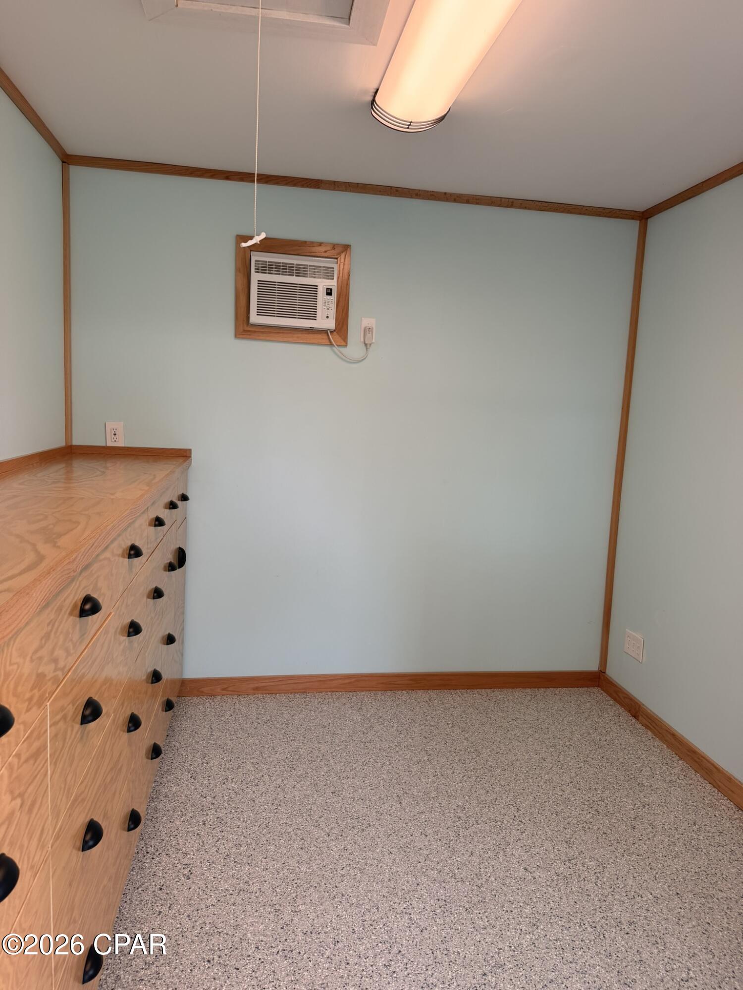 Woodlawn Unit 1 - Residential Lease