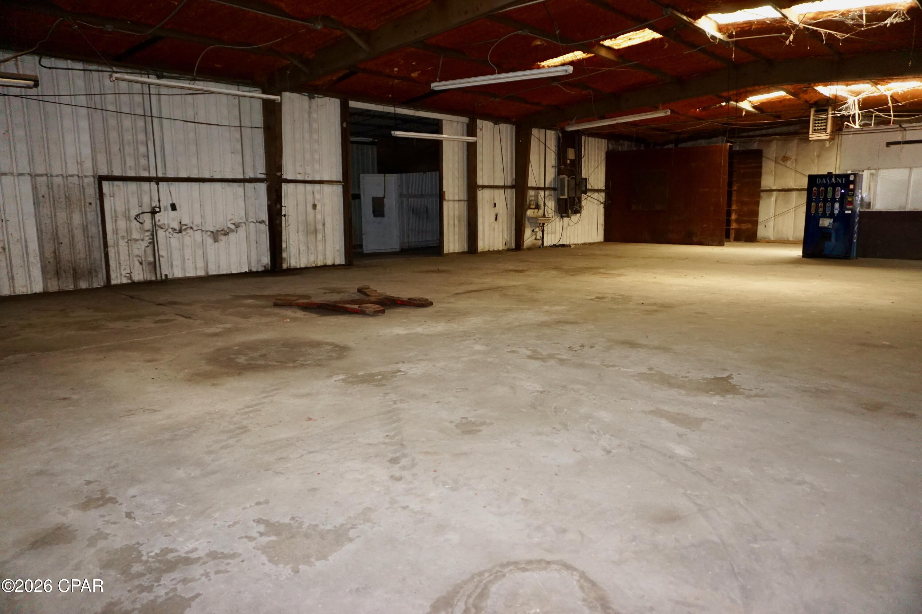 [No Recorded Subdiv] - Commercial Sale
