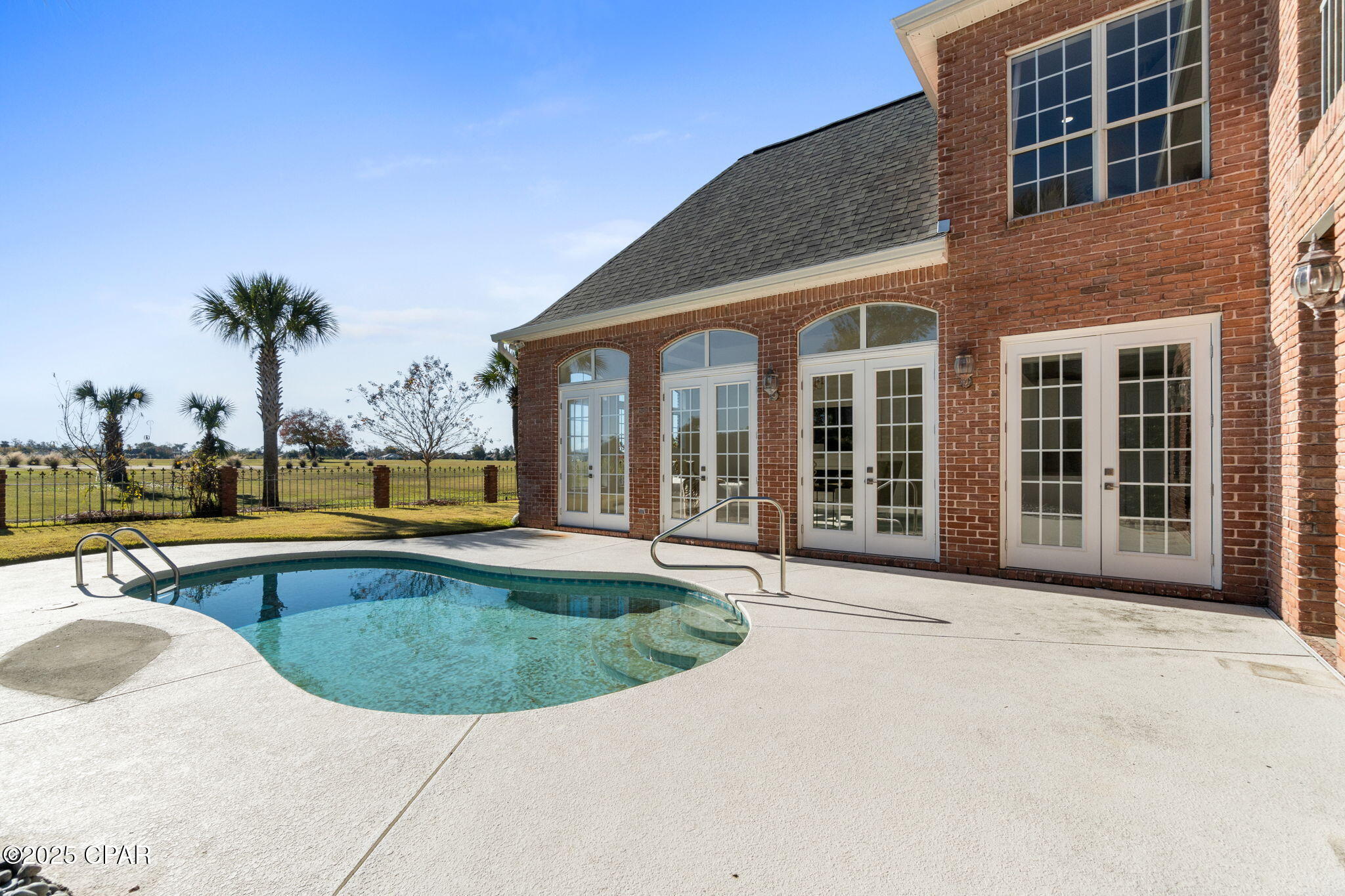 Country Club Harbour Estates - Residential
