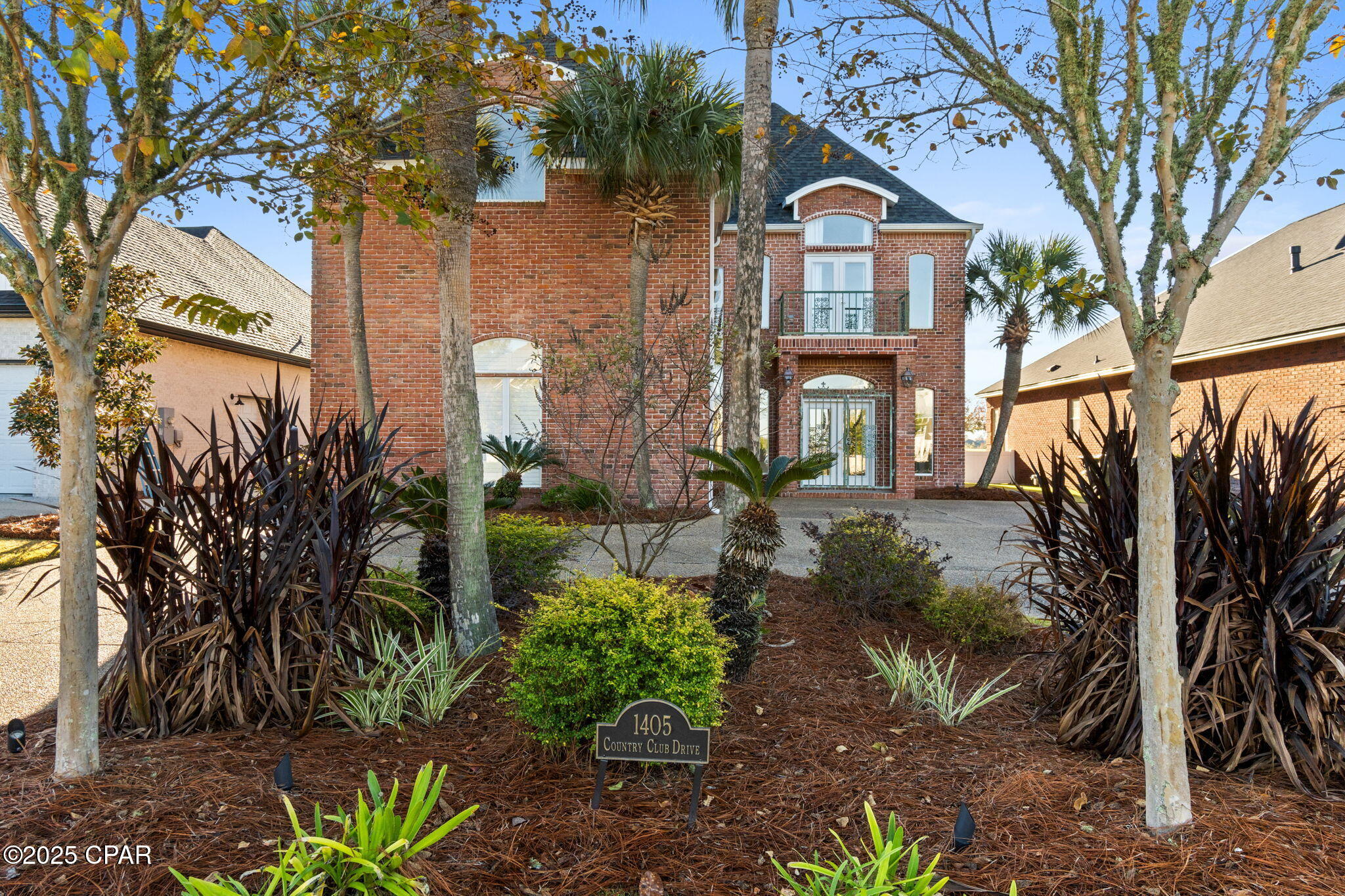 Country Club Harbour Estates - Residential