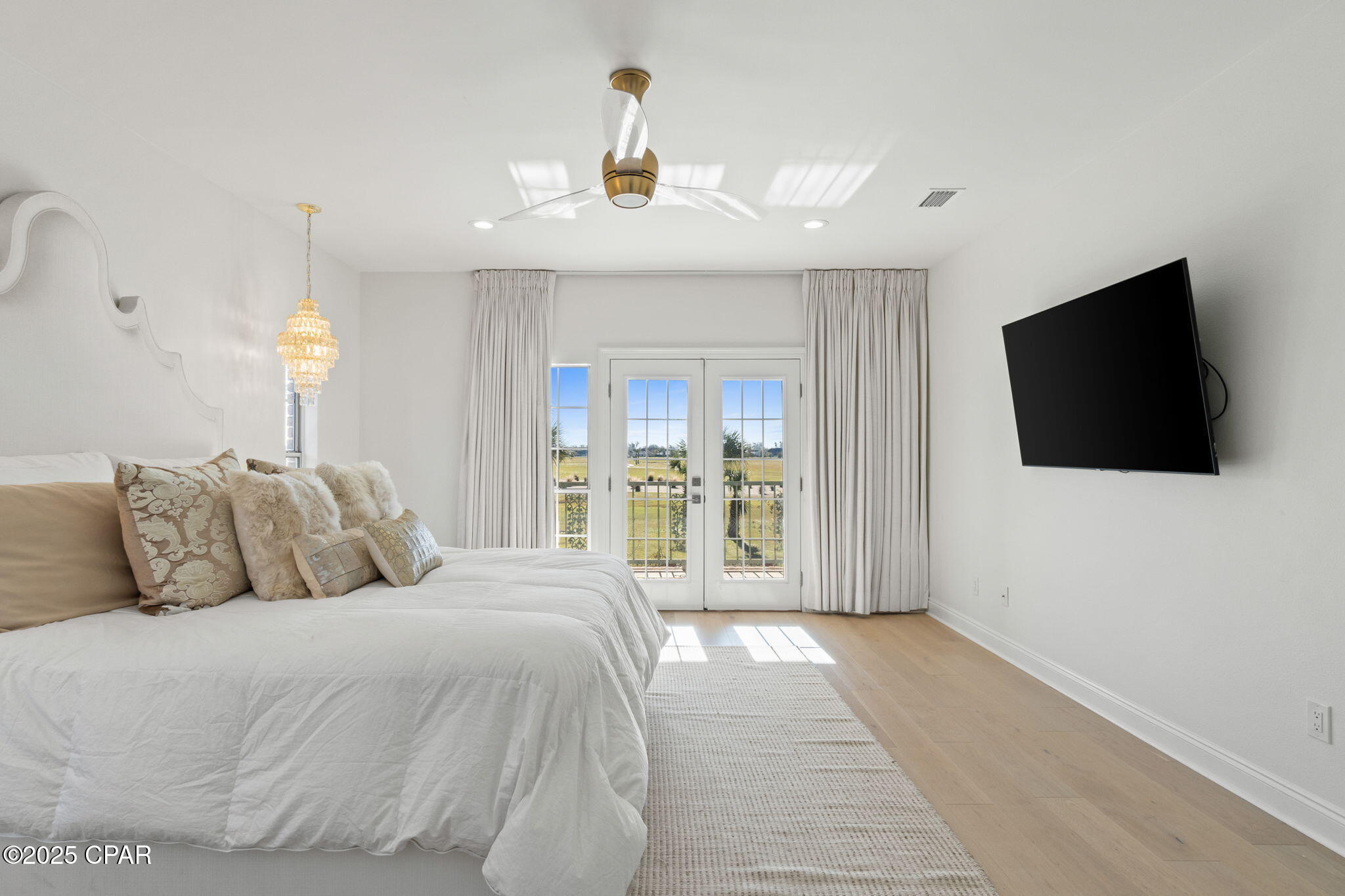 Country Club Harbour Estates - Residential