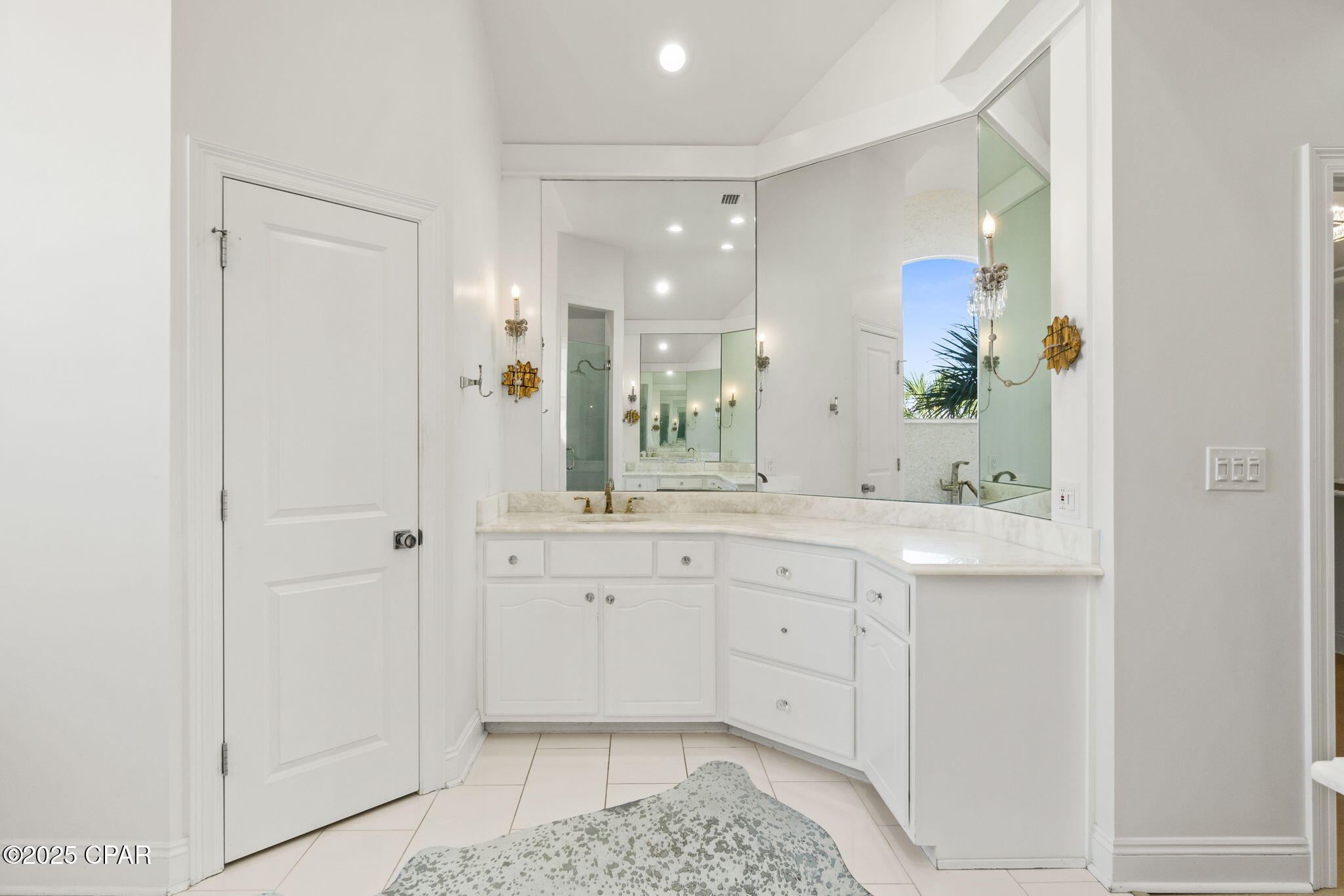Country Club Harbour Estates - Residential
