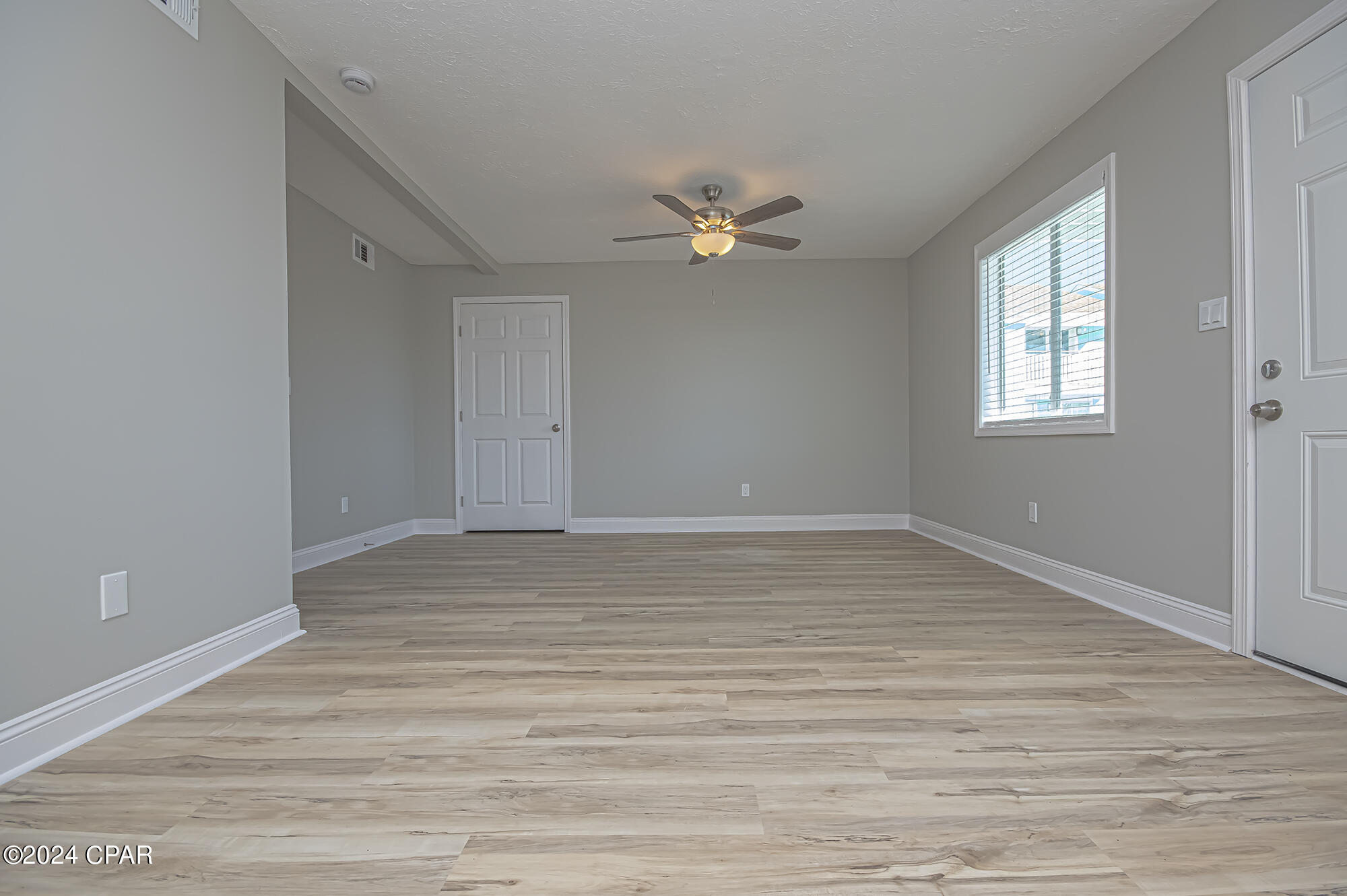 Bay Park Manor - Commercial Sale