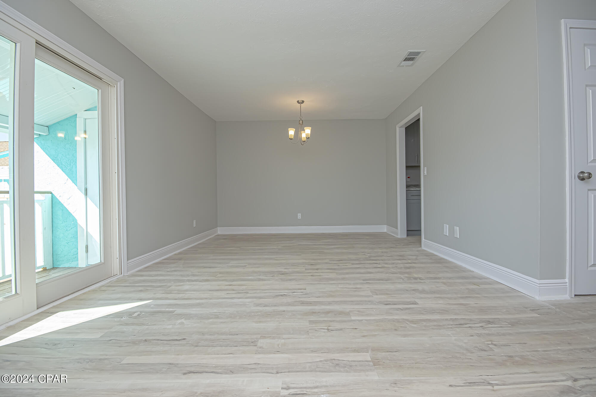 Bay Park Manor - Commercial Sale