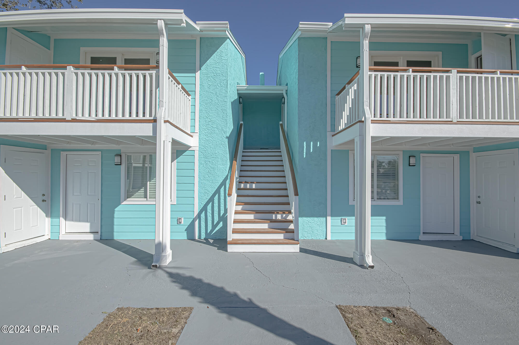 Bay Park Manor - Commercial Sale