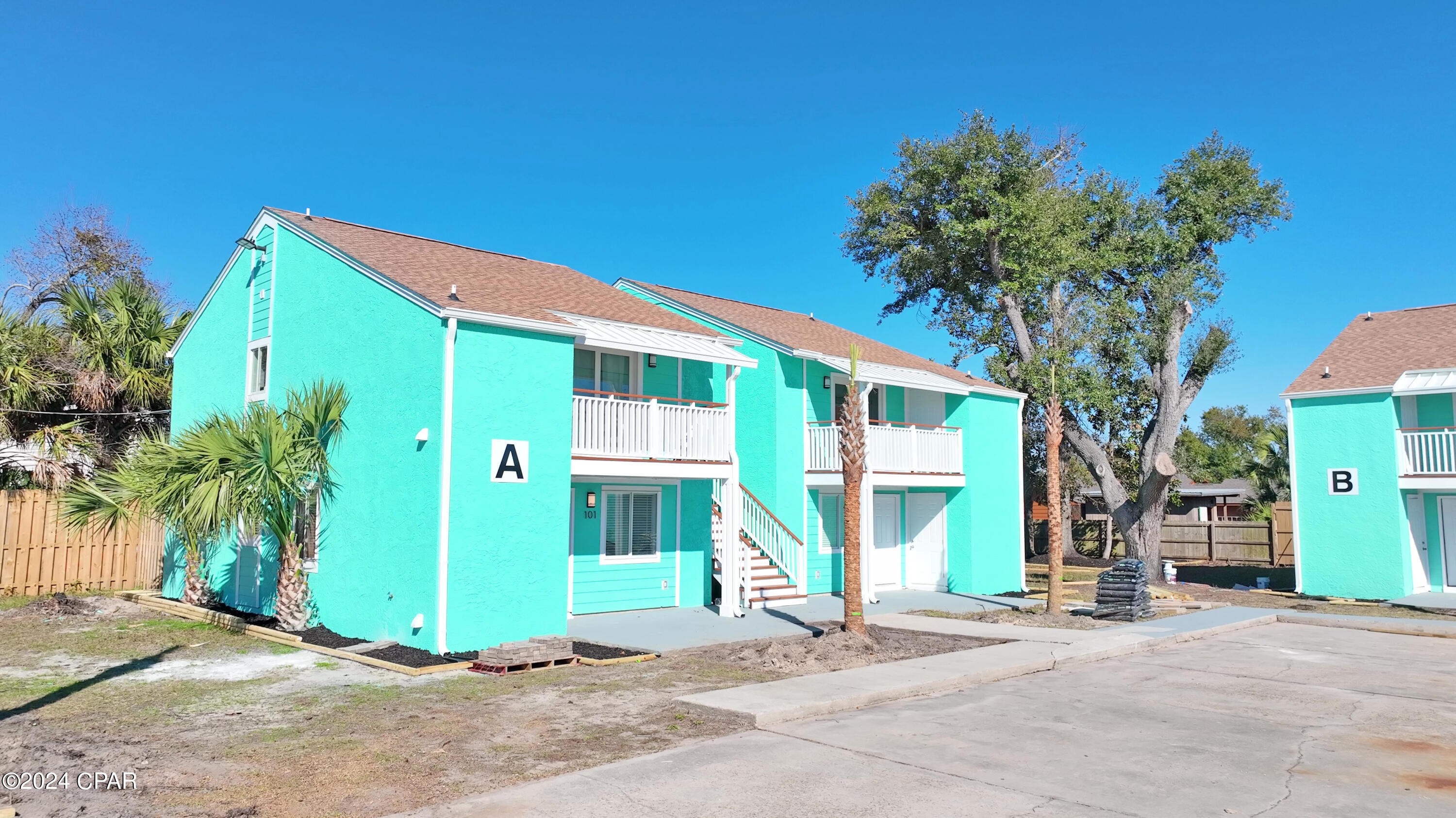 Bay Park Manor - Commercial Sale