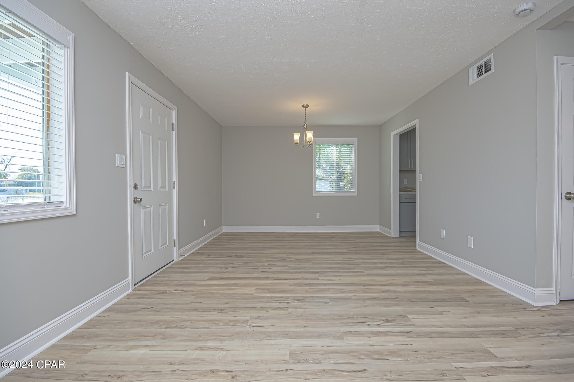 Bay Park Manor - Commercial Sale
