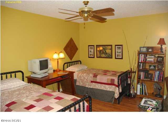 Tropical Bay - Residential Lease