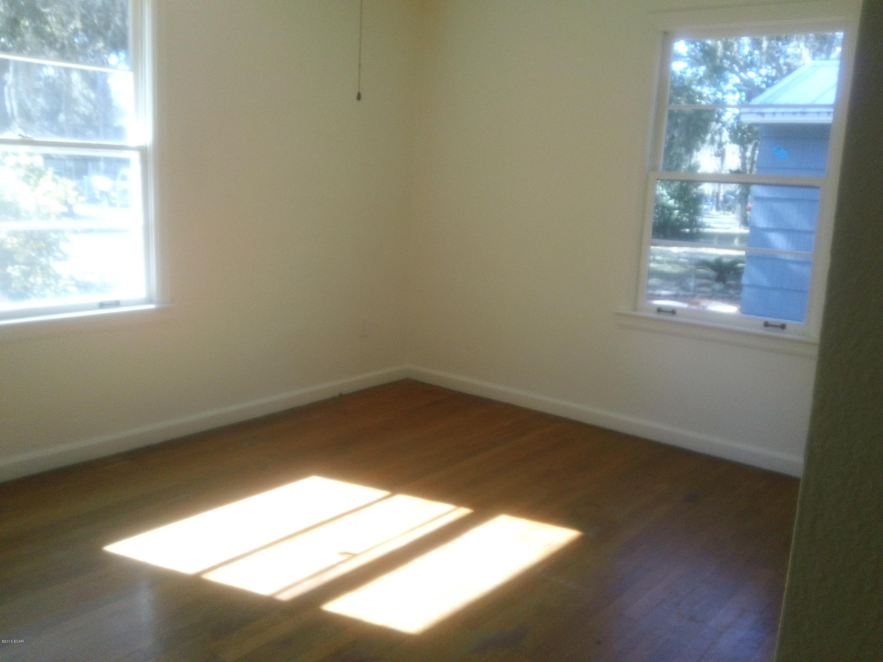 Cove Terrace 2nd Add - Residential Lease