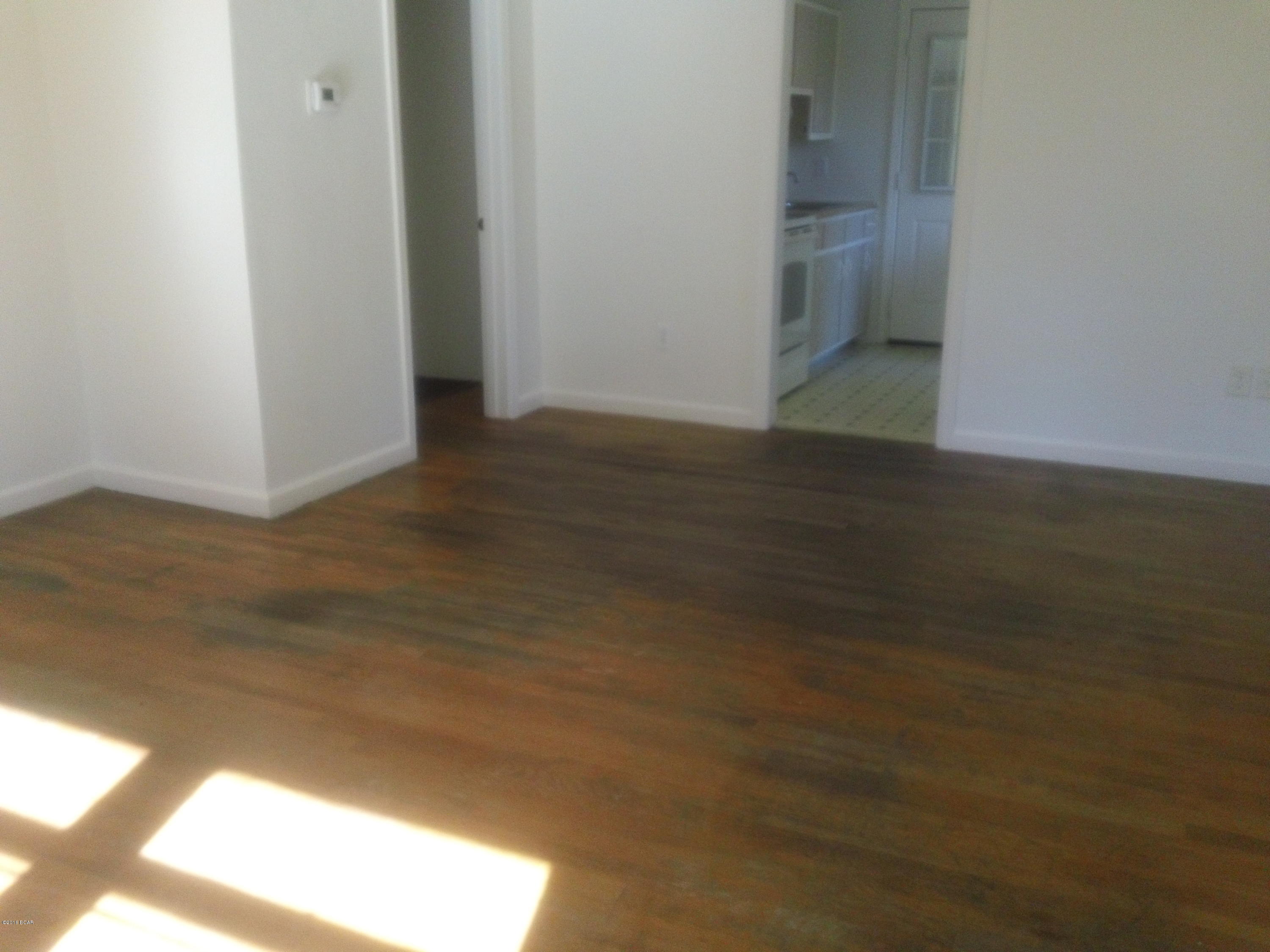 Cove Terrace 2nd Add - Residential Lease