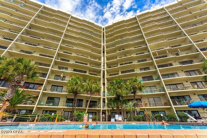 The Commodore - Residential