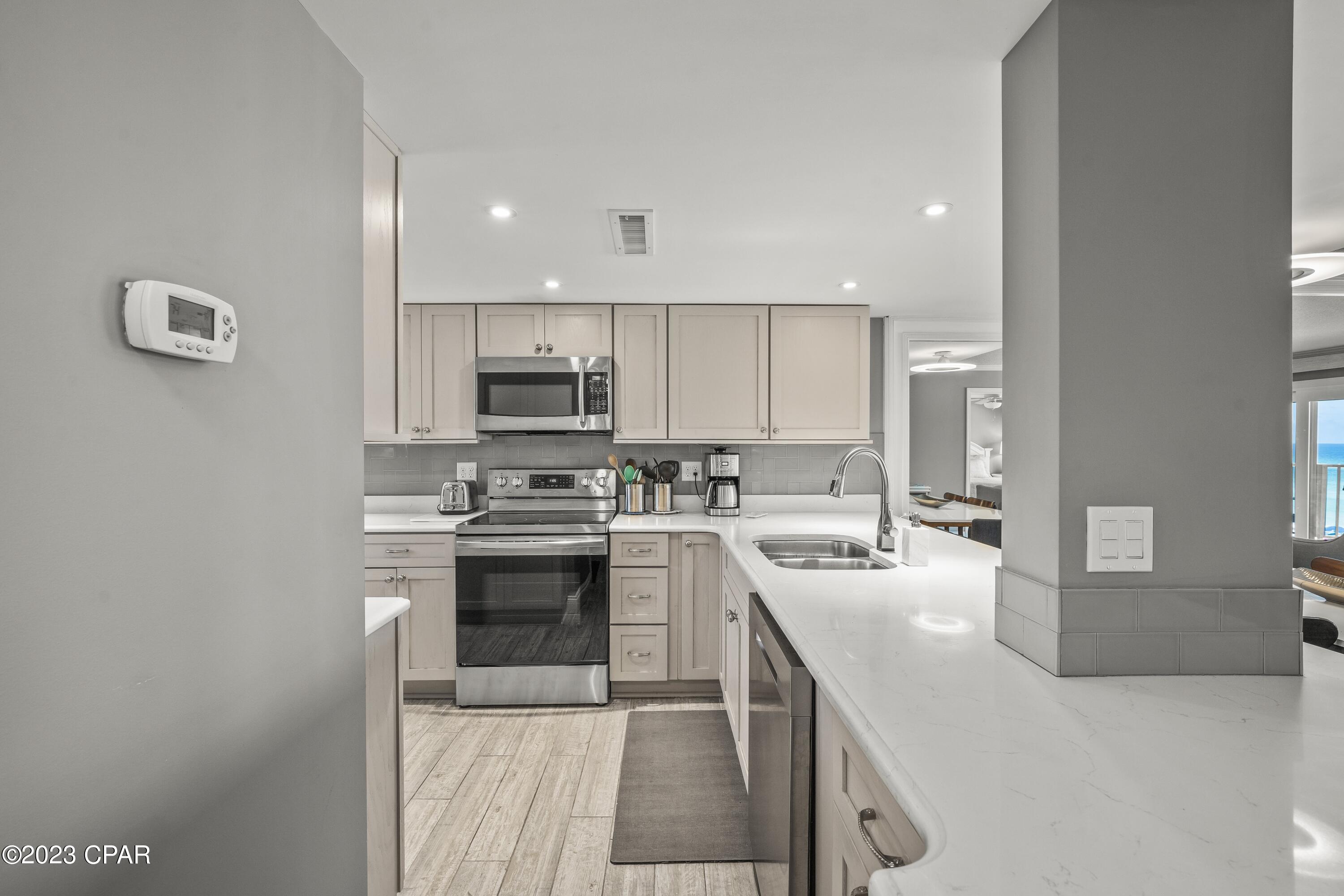 The Commodore - Residential
