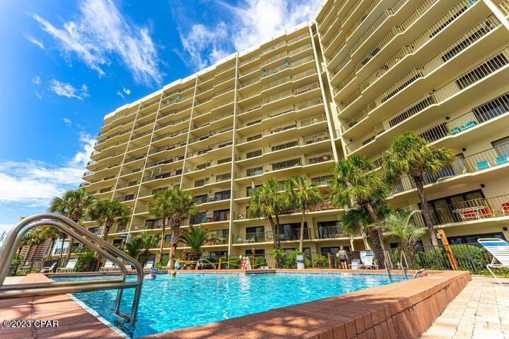The Commodore - Residential