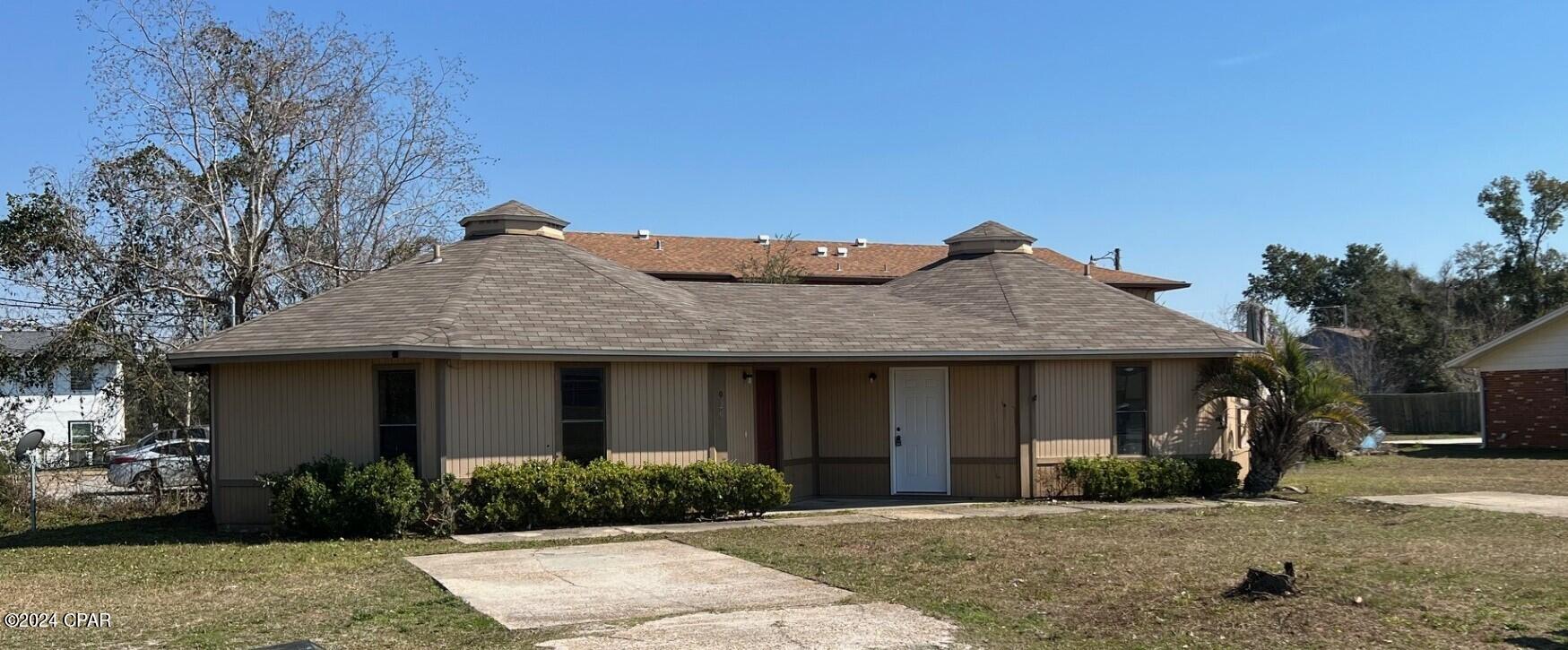 Located just across the street from Rutherford High School, this duplex unit is a 2 bedroom 1 bath unit with vaulted ceilings in the living room opening to the kitchen and dining areas.  Recently painted walls and trim to include doors, new cabinets and appliances.