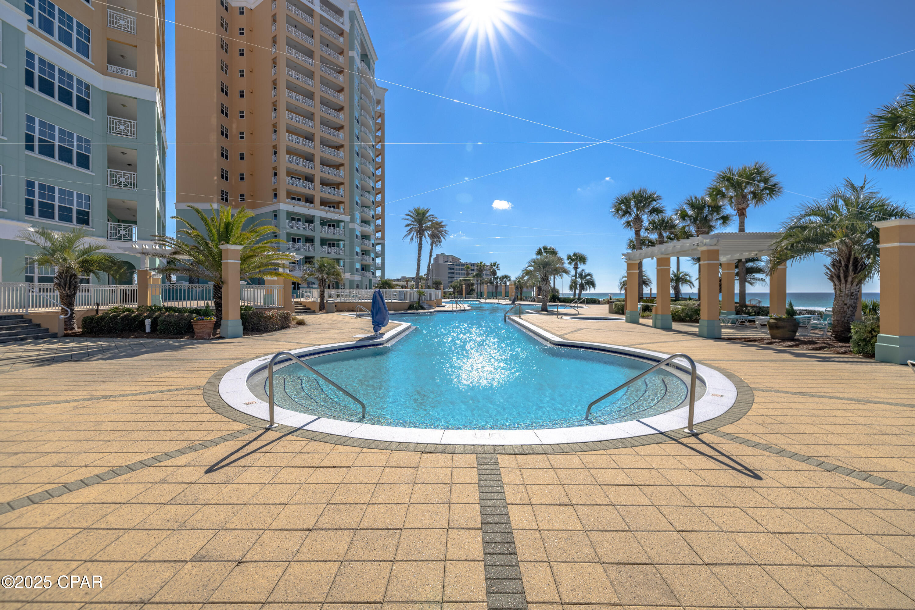 En Soleil Condo - Residential