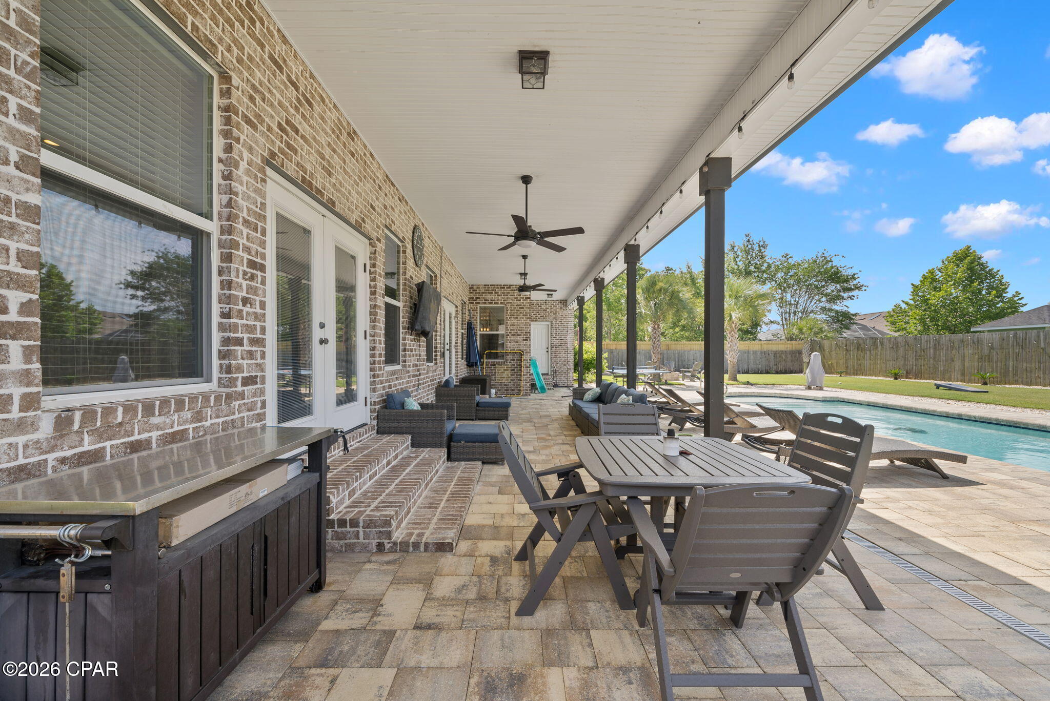 Colony Club - Residential