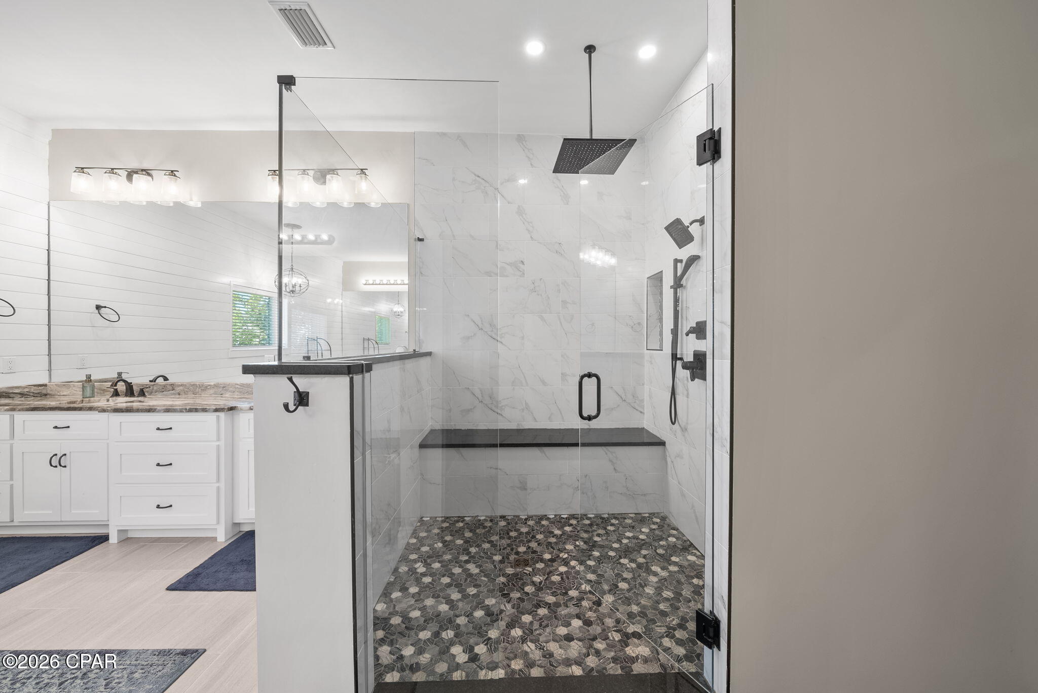 Colony Club - Residential