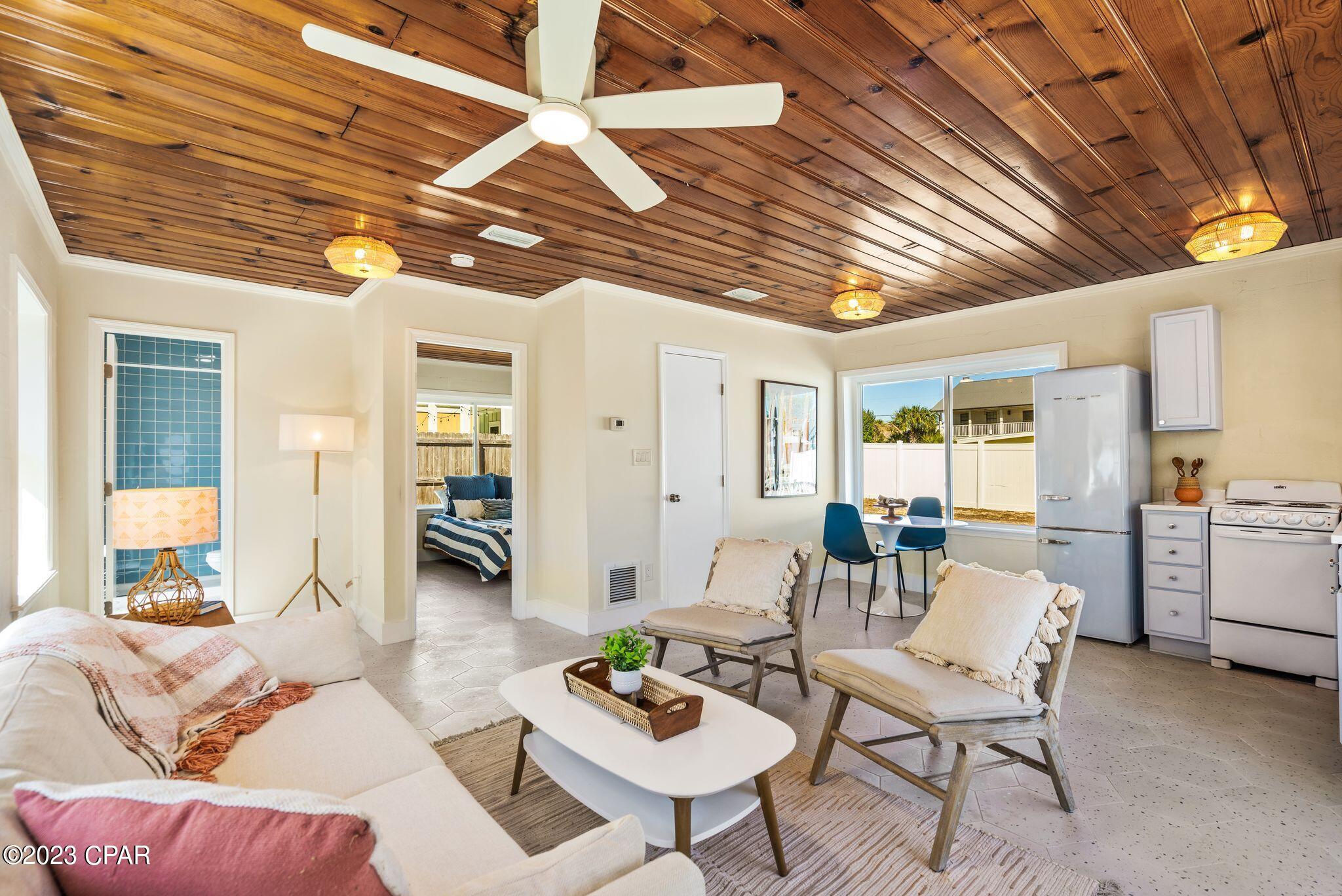 Kiska Beach - Residential
