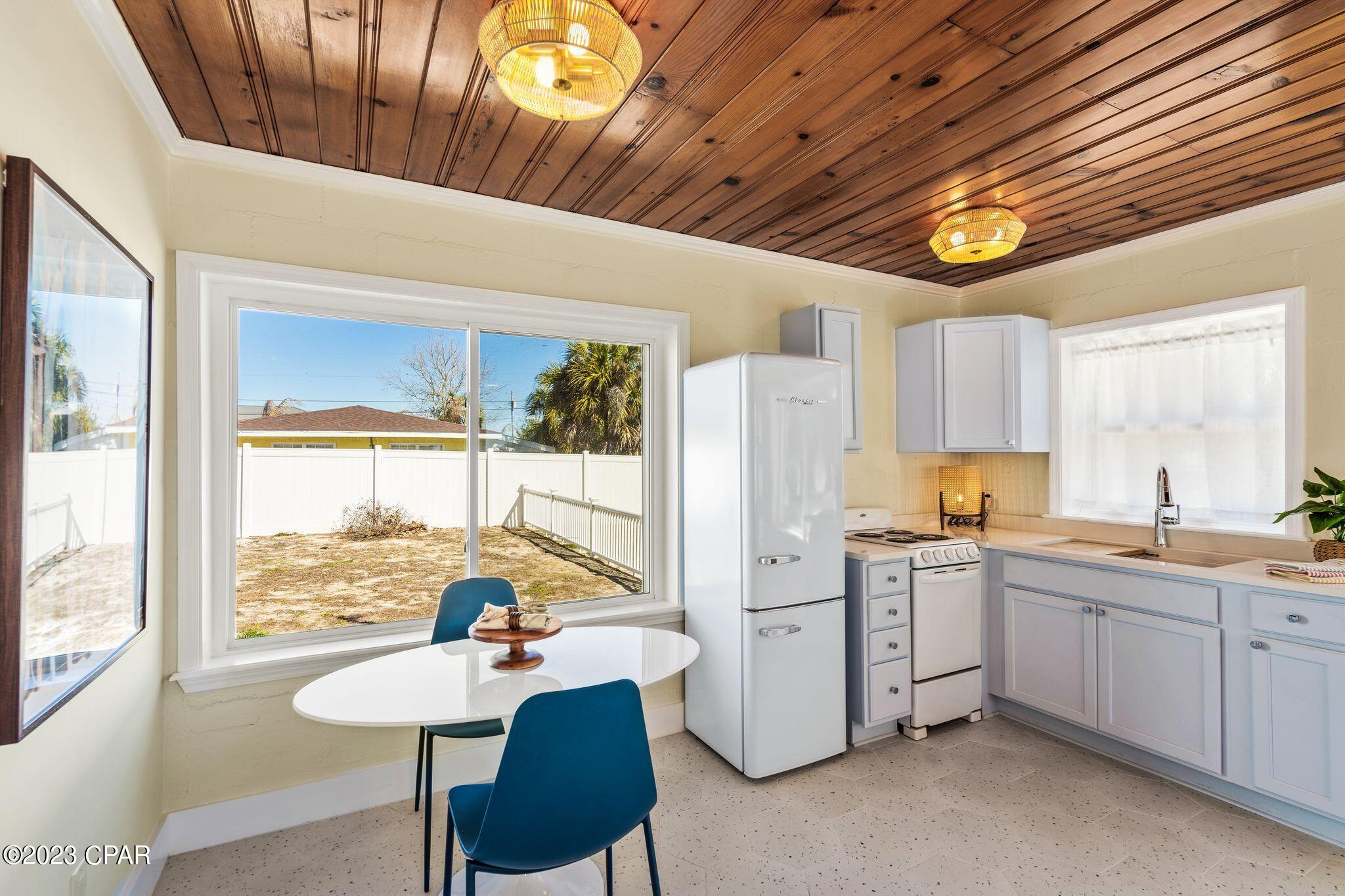 Kiska Beach - Residential