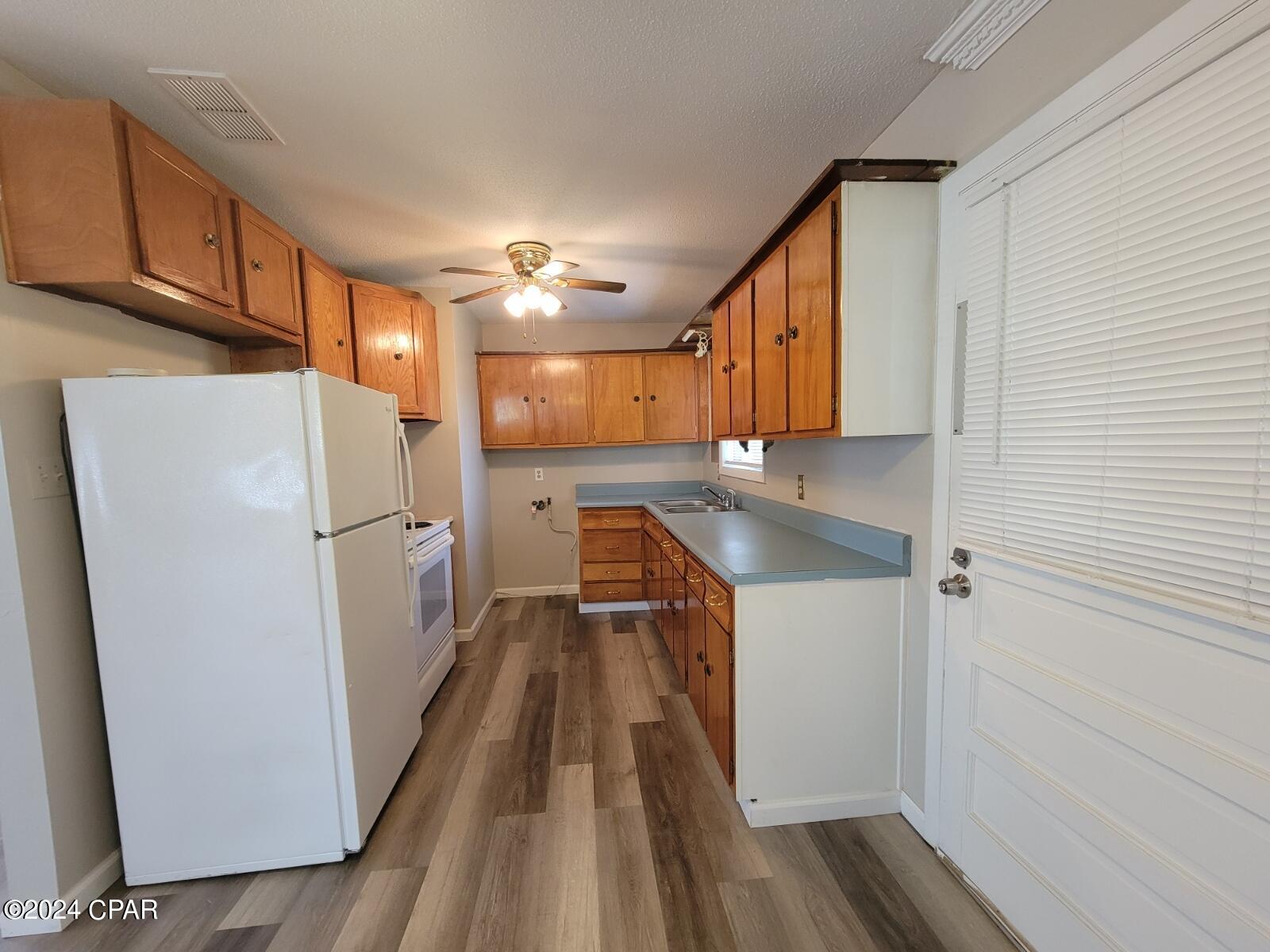 [No Recorded Subdiv] - Residential Lease
