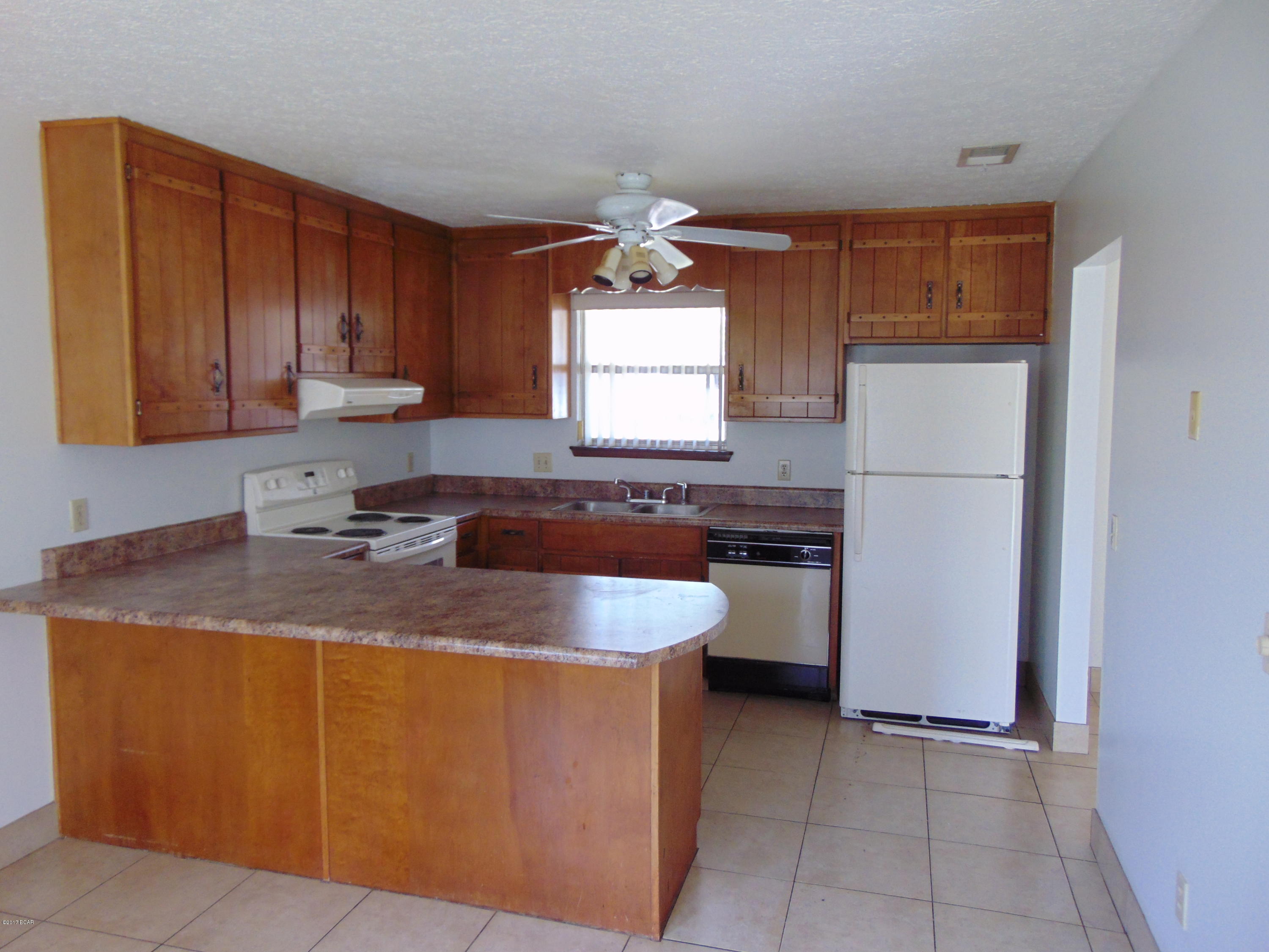 Pine Forest Est Ph 4 - Residential Lease