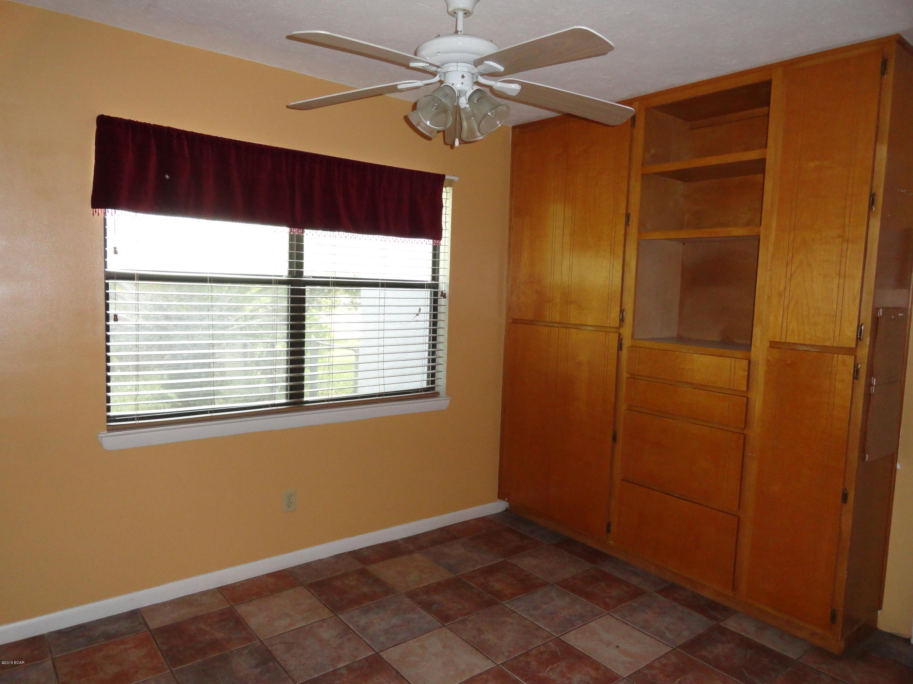 Towne & Country Lake Estates - Residential