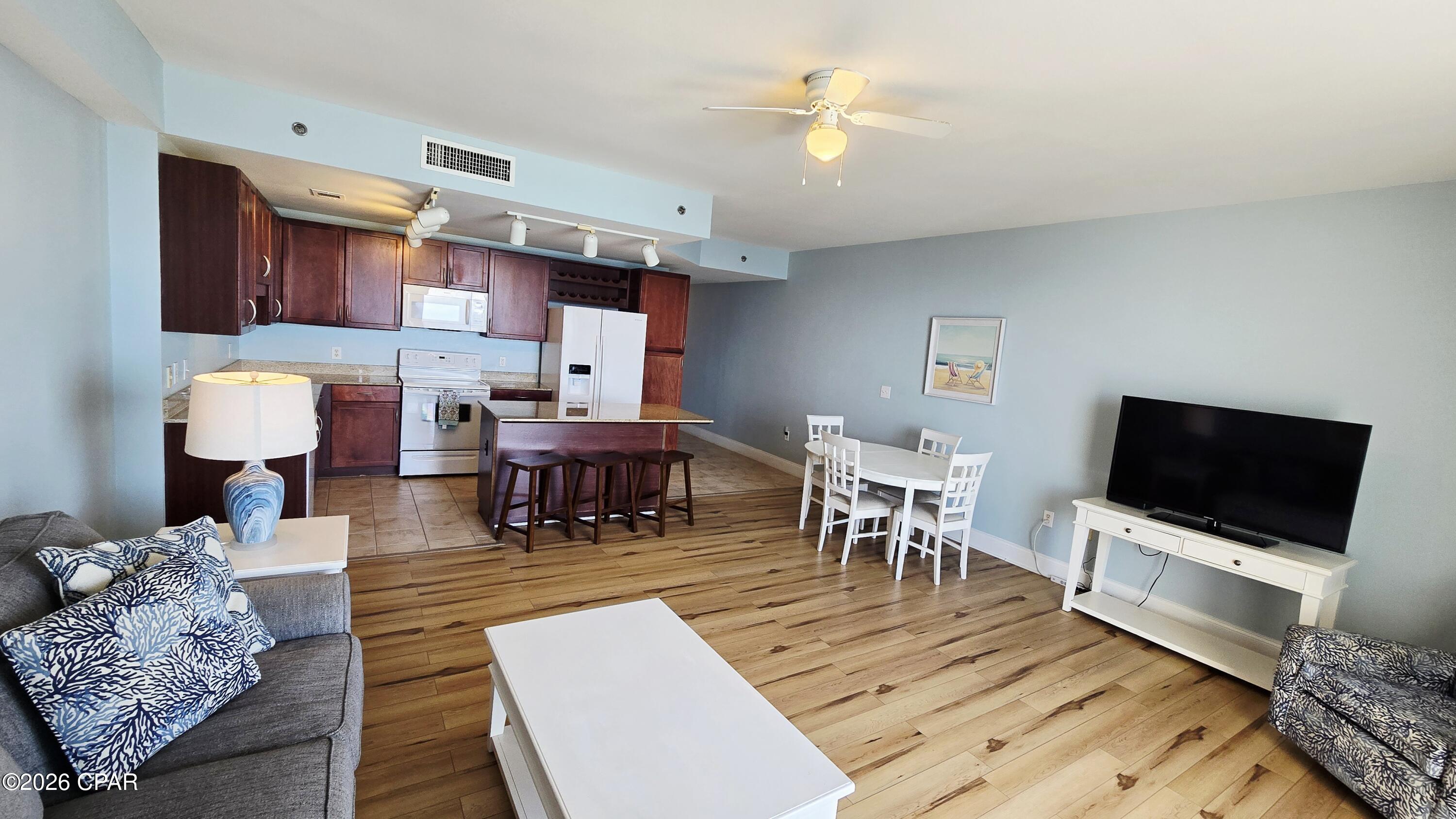 Laketown Wharf - Residential